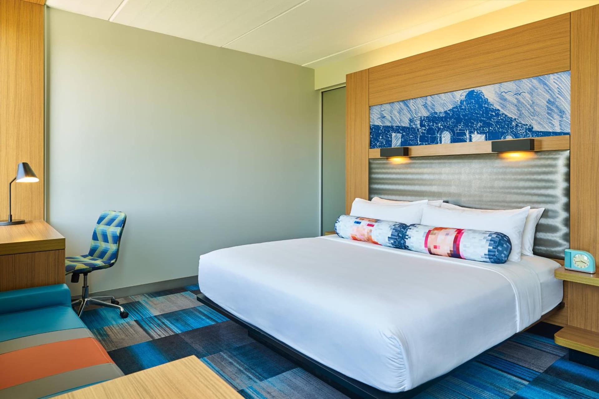 Aloft San Antonio Airport property views in San Antonio, TX — gallery photo 3