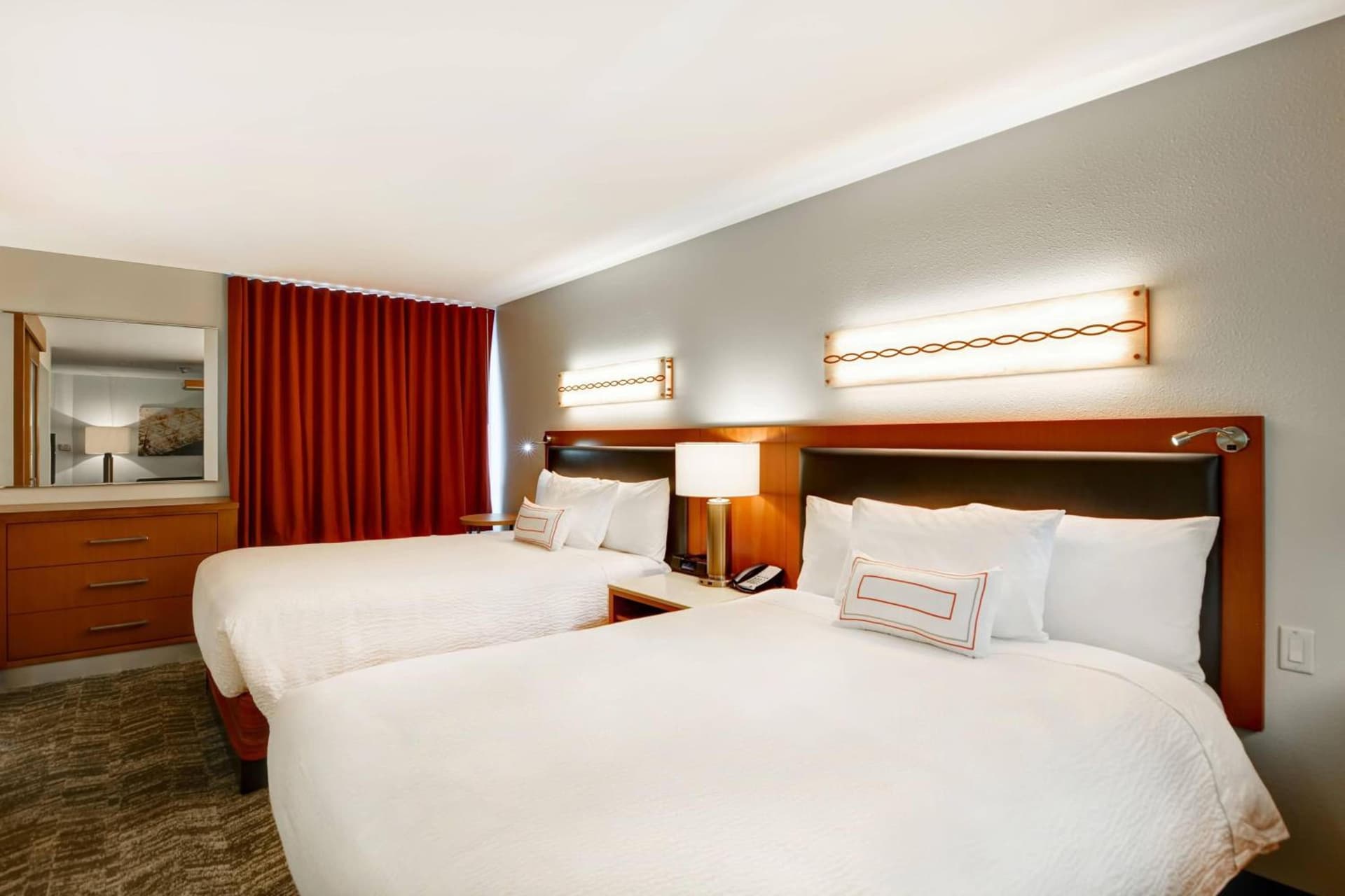 SpringHill Suites Denver at Anschutz Medical Campus interior in Aurora, CO — gallery photo 2