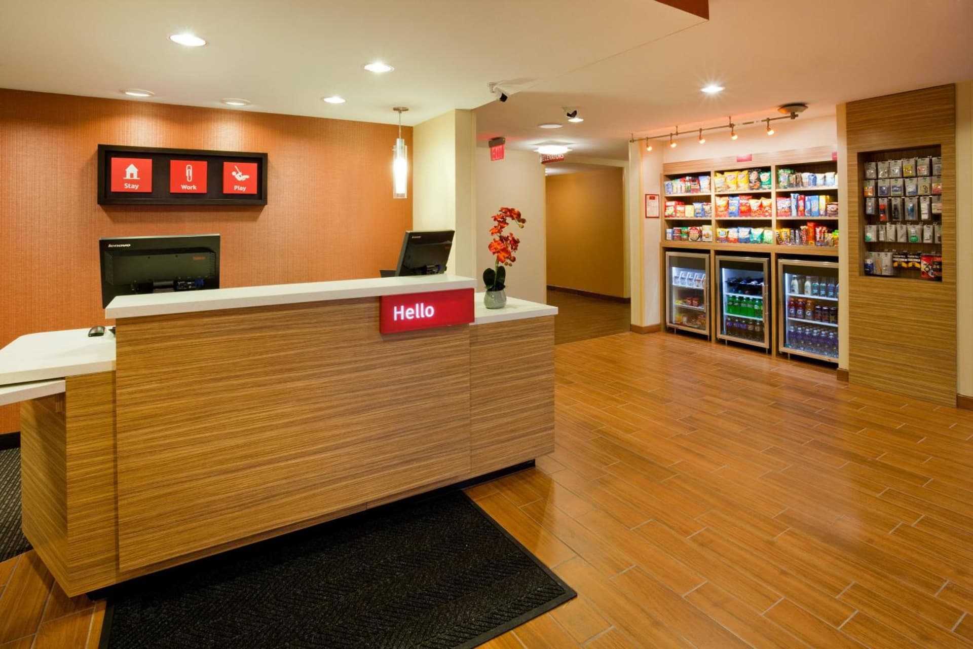 TownePlace Suites by Marriott Sioux Falls South interior in Sioux Falls, SD — gallery photo 2