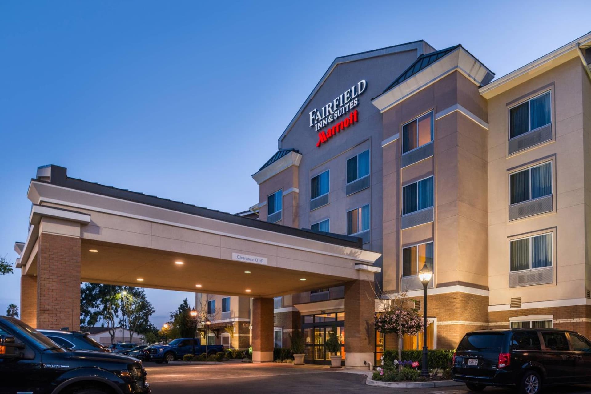 Fairfield Inn & Suites Santa Maria interior in Santa Maria, CA — gallery photo 2