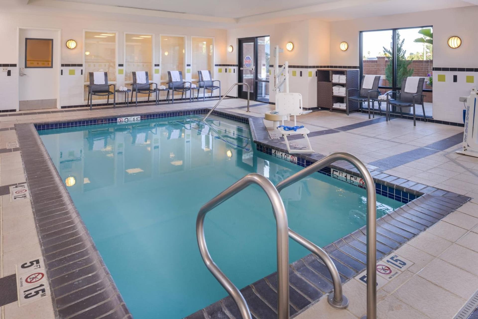 Fairfield Inn & Suites Santa Maria interior in Santa Maria, CA — gallery photo 2
