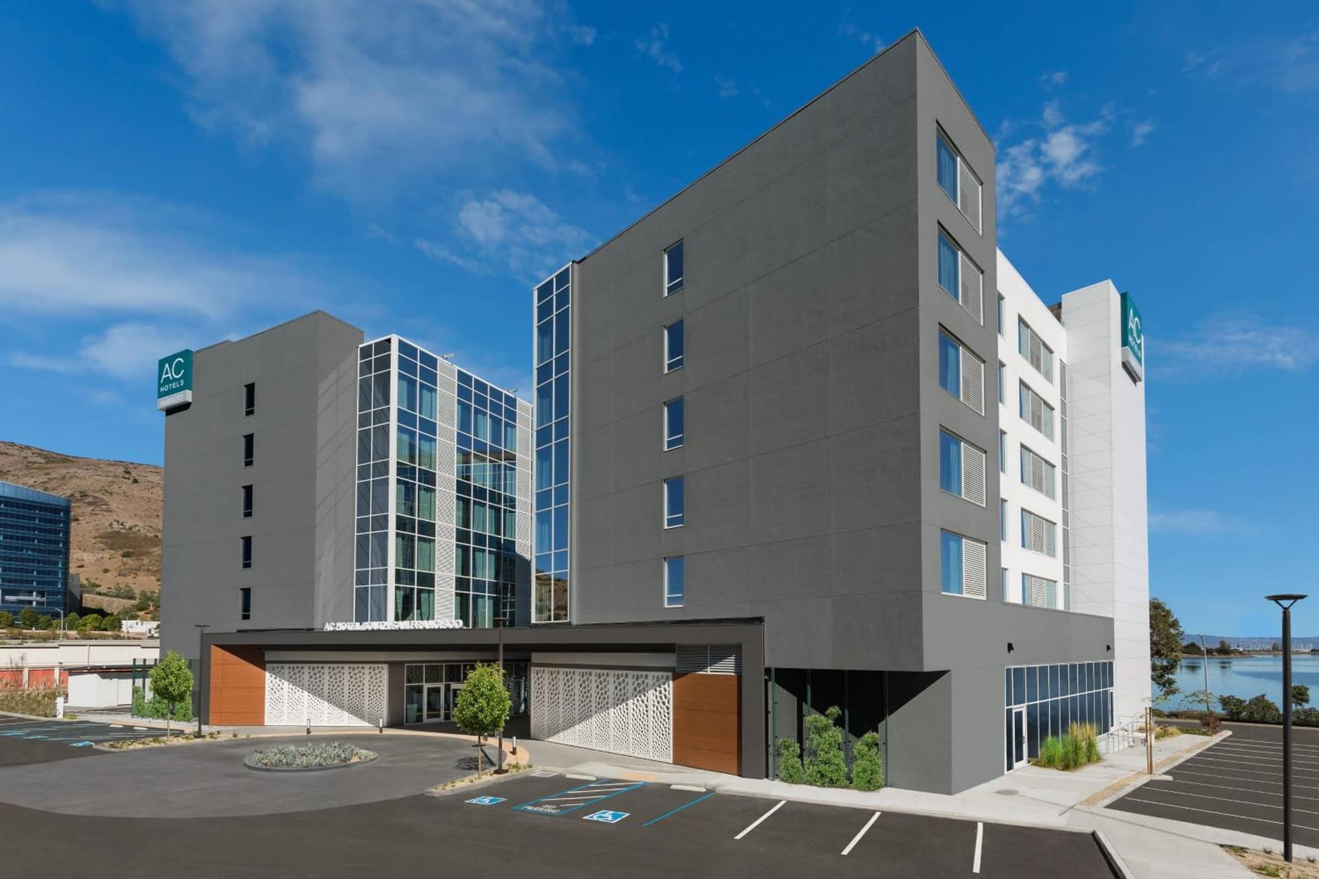 AC Hotel by Marriott San Francisco Airport/Oyster Point Waterfront gallery photo in South San Francisco, CA — image 67