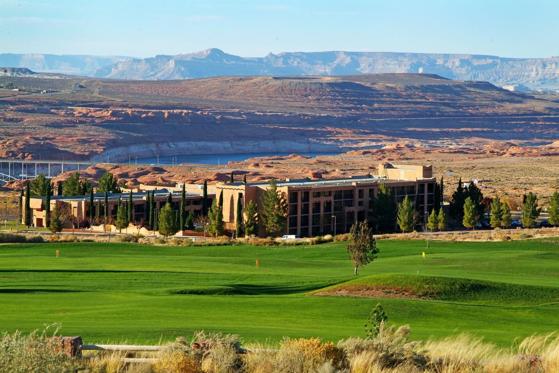 Courtyard Page at Lake Powell property views in Page, AZ — gallery photo 3
