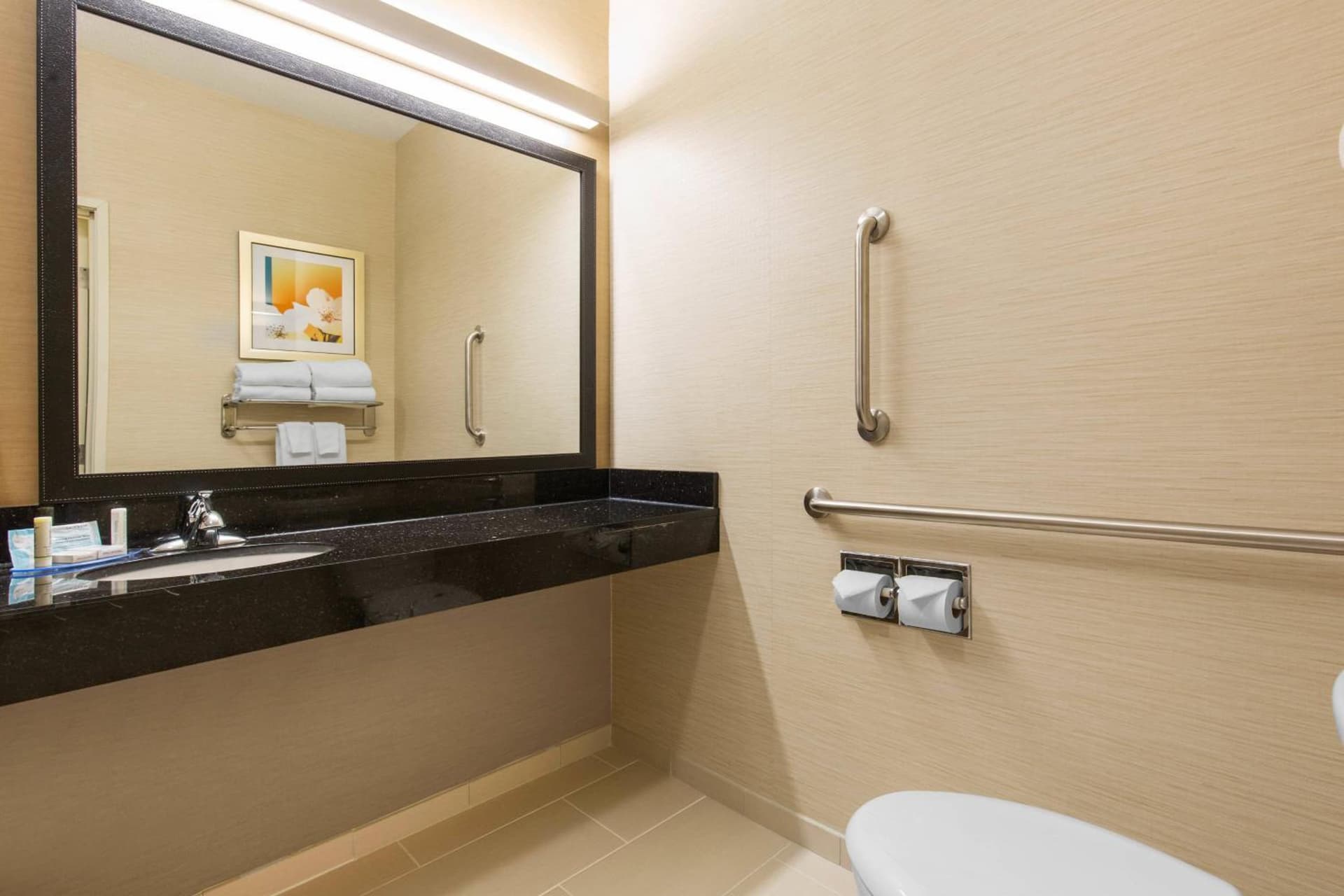 AmericInn by Wyndham St. Cloud MN Shopping Area gallery photo in St Cloud, MN — image 15