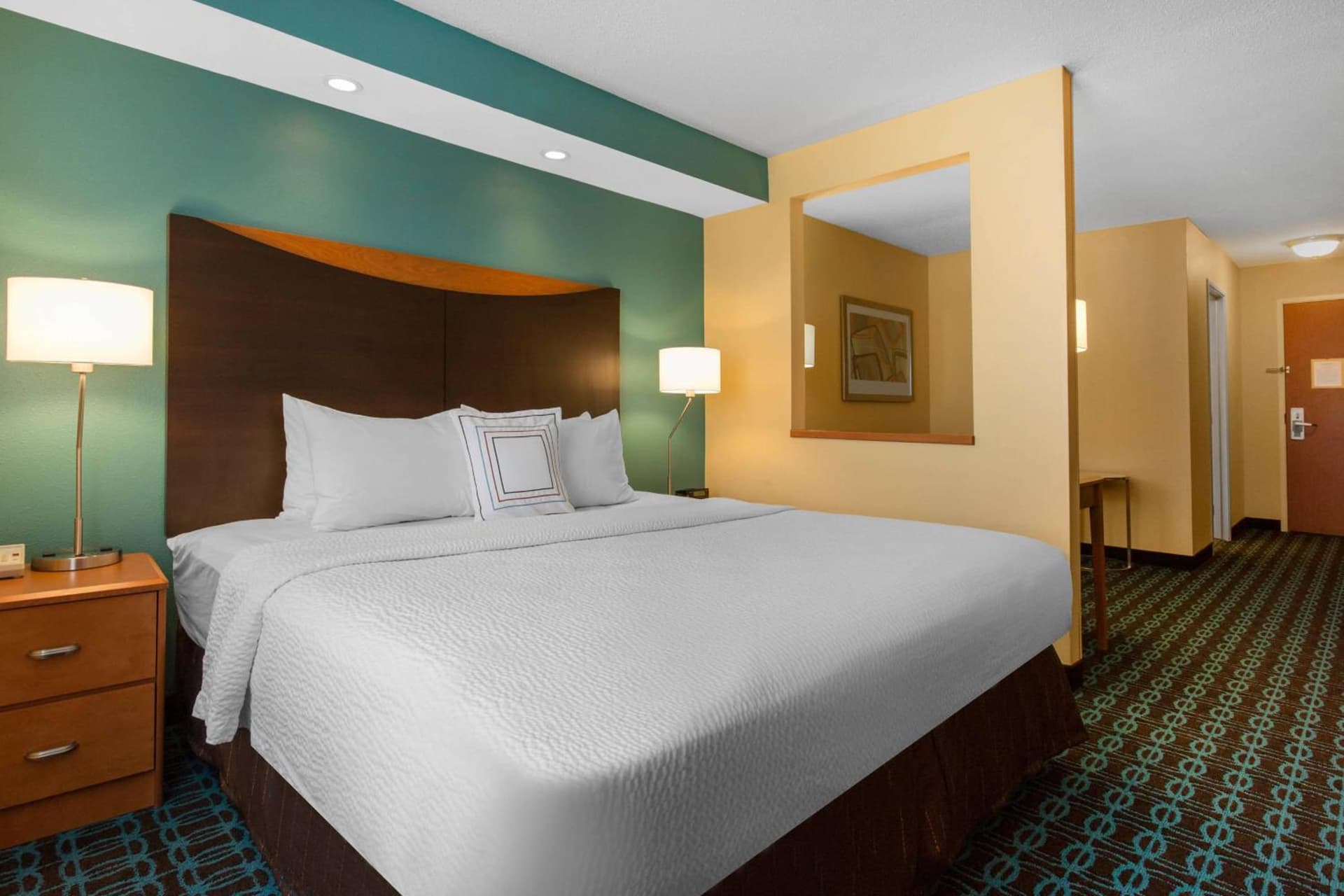 AmericInn by Wyndham St. Cloud MN Shopping Area gallery photo in St Cloud, MN — image 35