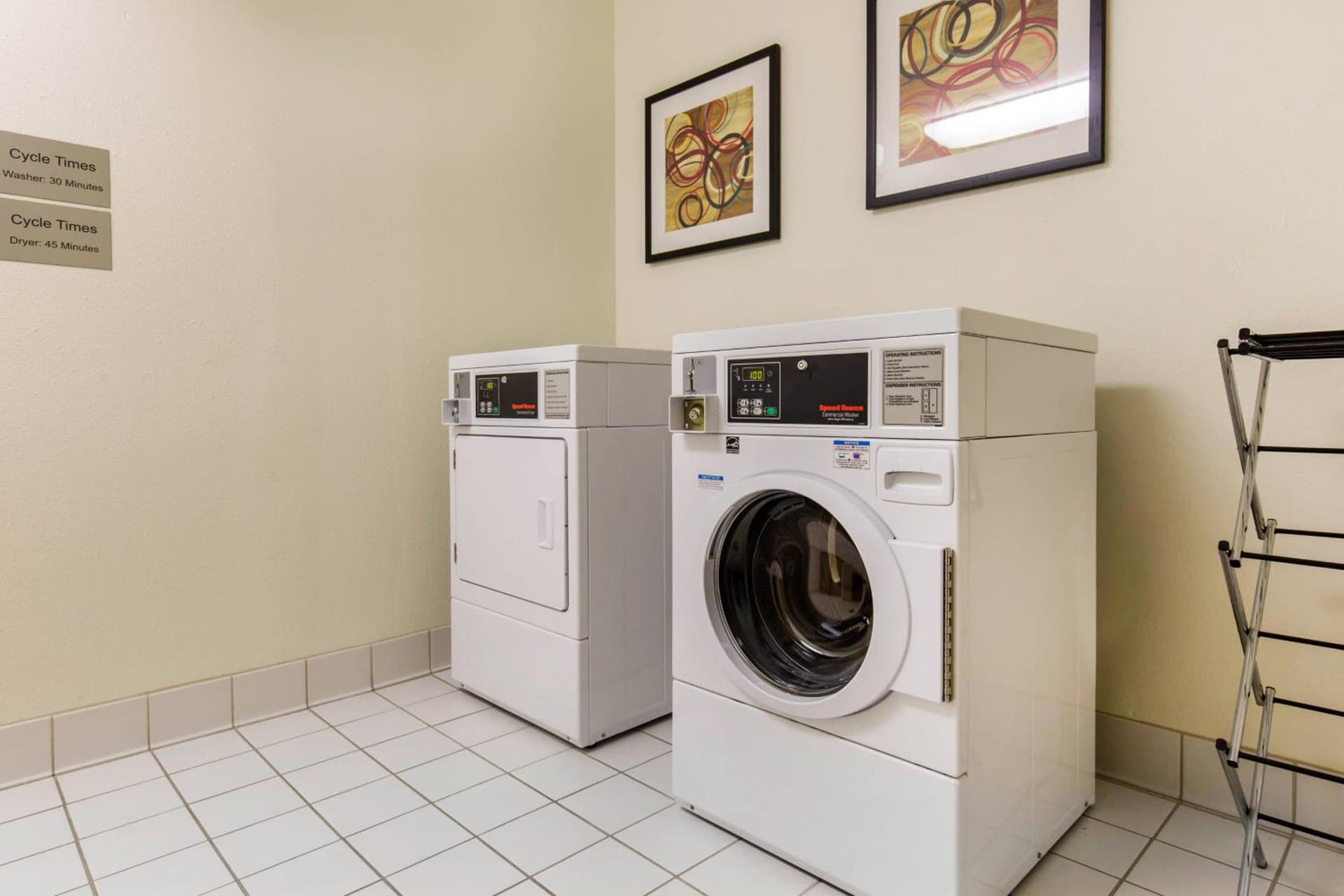 AmericInn by Wyndham St. Cloud MN Shopping Area gallery photo in St Cloud, MN — image 17