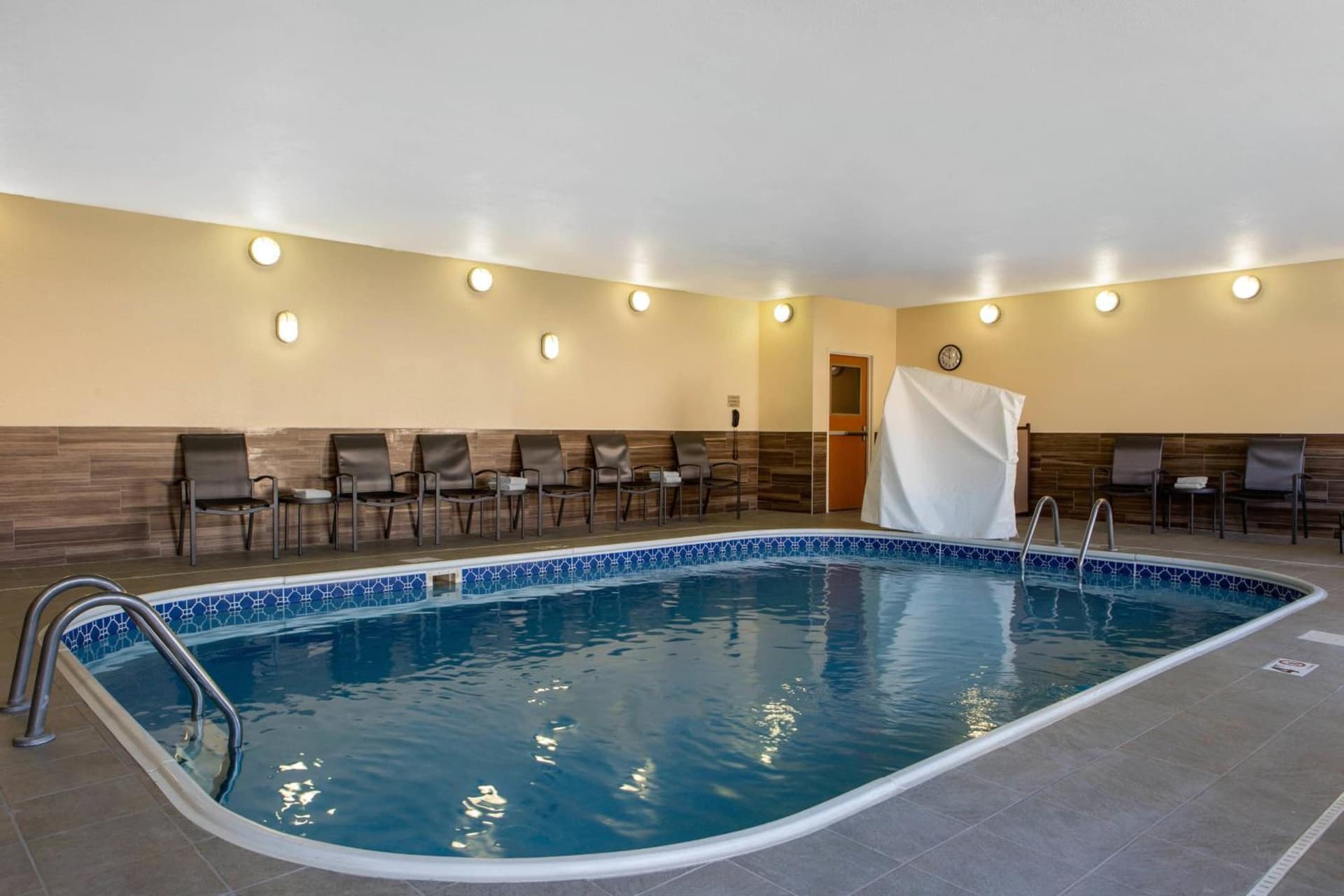 AmericInn by Wyndham St. Cloud MN Shopping Area gallery photo in St Cloud, MN — image 7