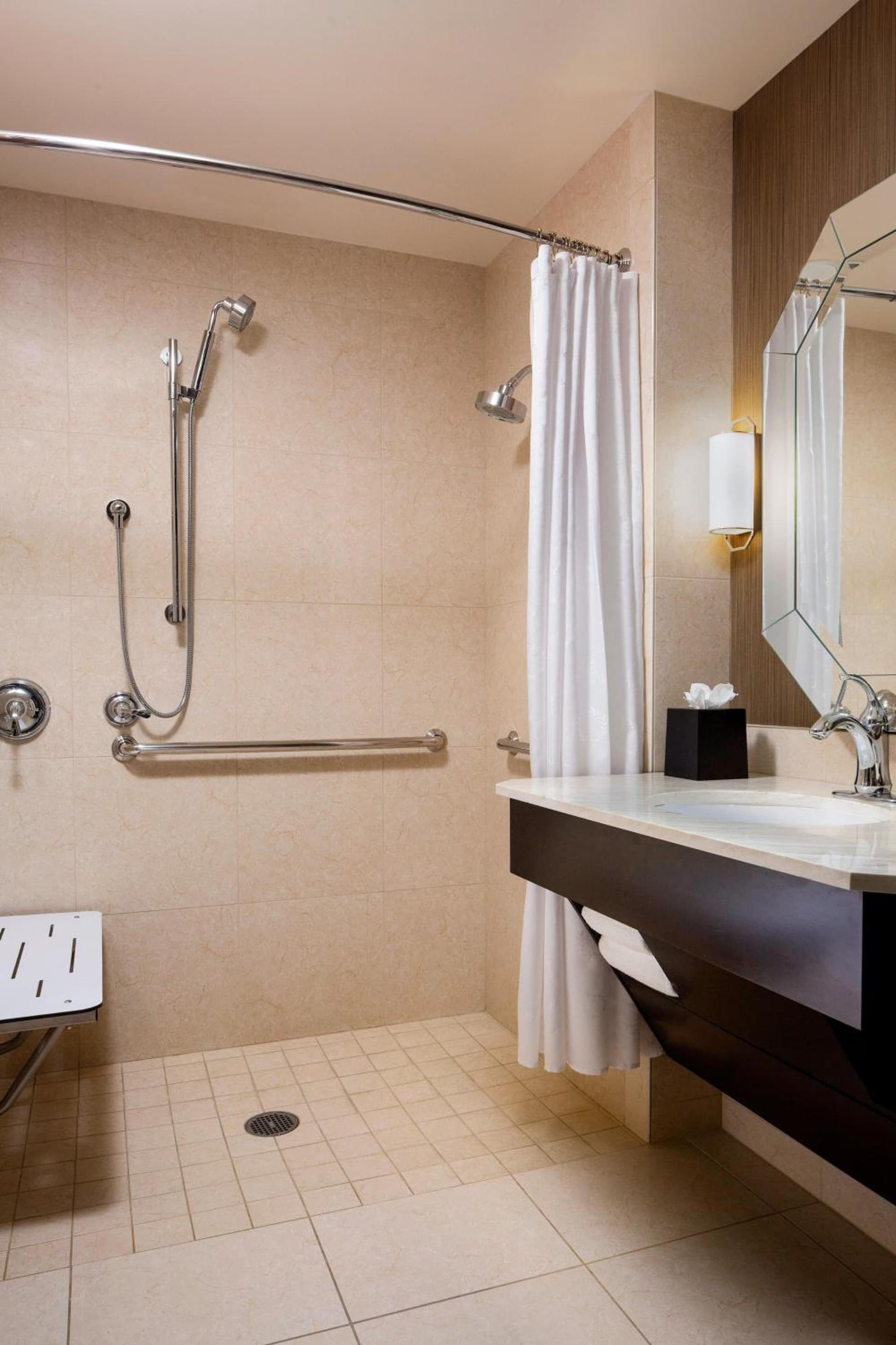 Sheraton McKinney gallery photo in McKinney, TX — image 6