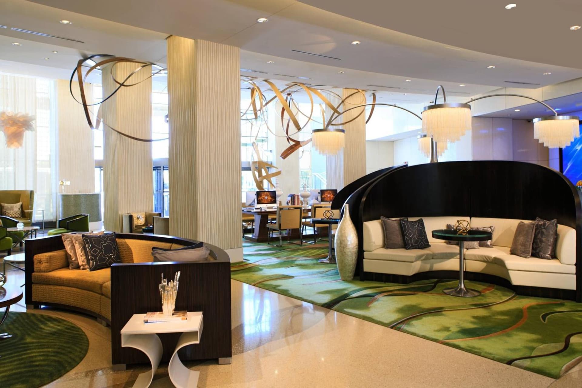 Renaissance Arlington Capital View Hotel gallery photo in Arlington, VA — image 38
