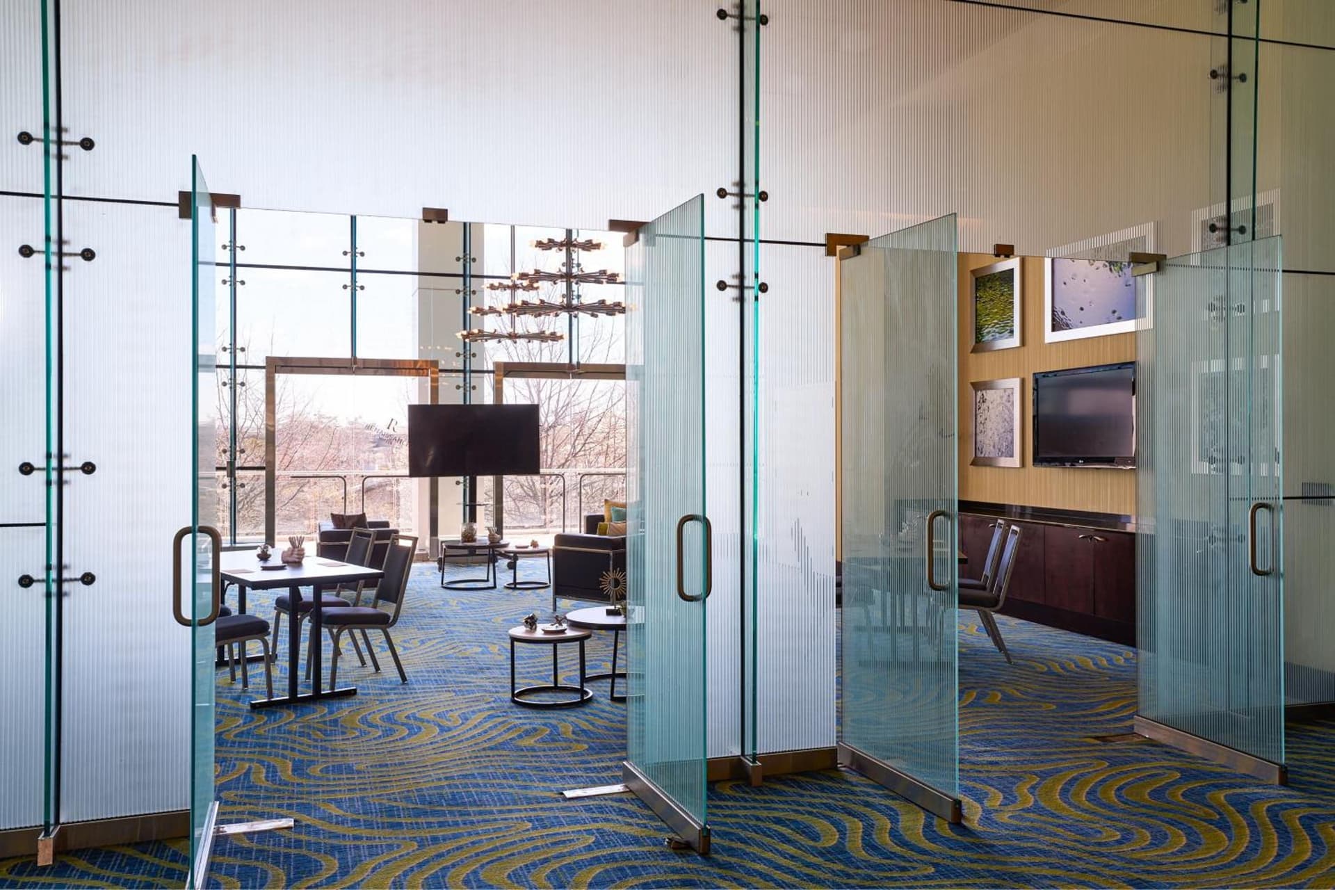 Renaissance Arlington Capital View Hotel gallery photo in Arlington, VA — image 42