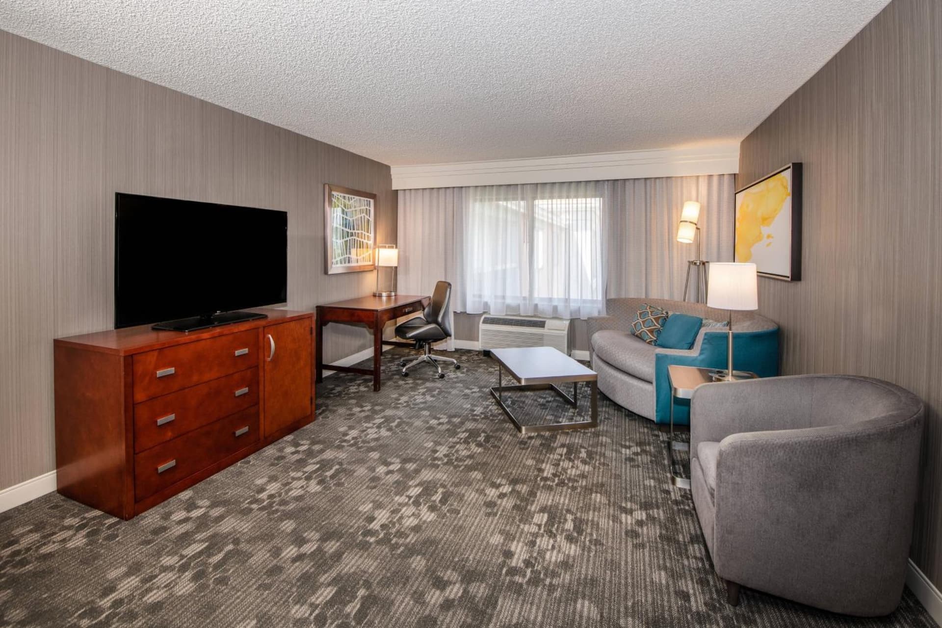 Courtyard by Marriott Oakland Airport gallery photo in Oakland, CA — image 8