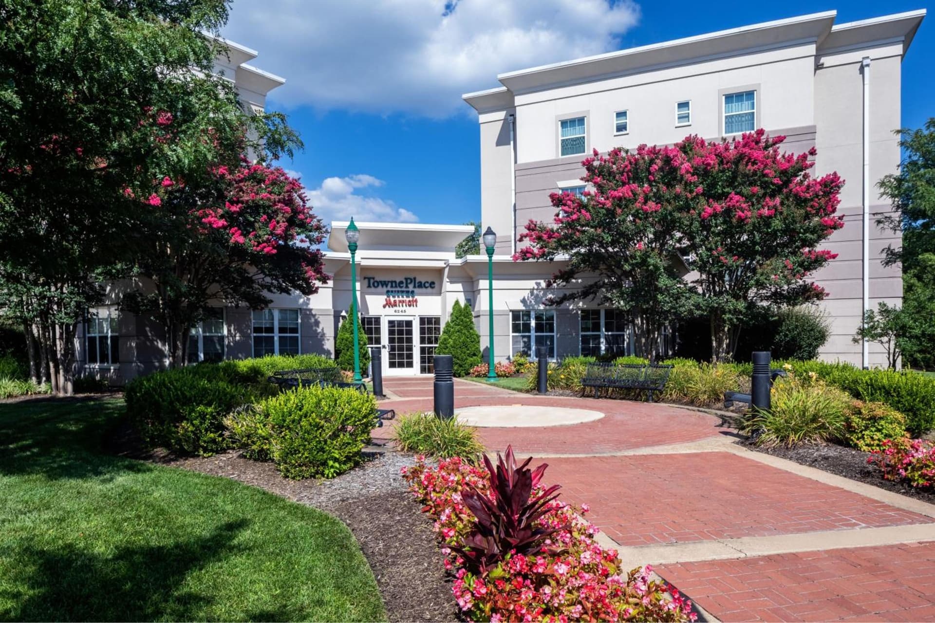 TownePlace Suites by Marriott Springfield interior in Springfield, VA — gallery photo 2