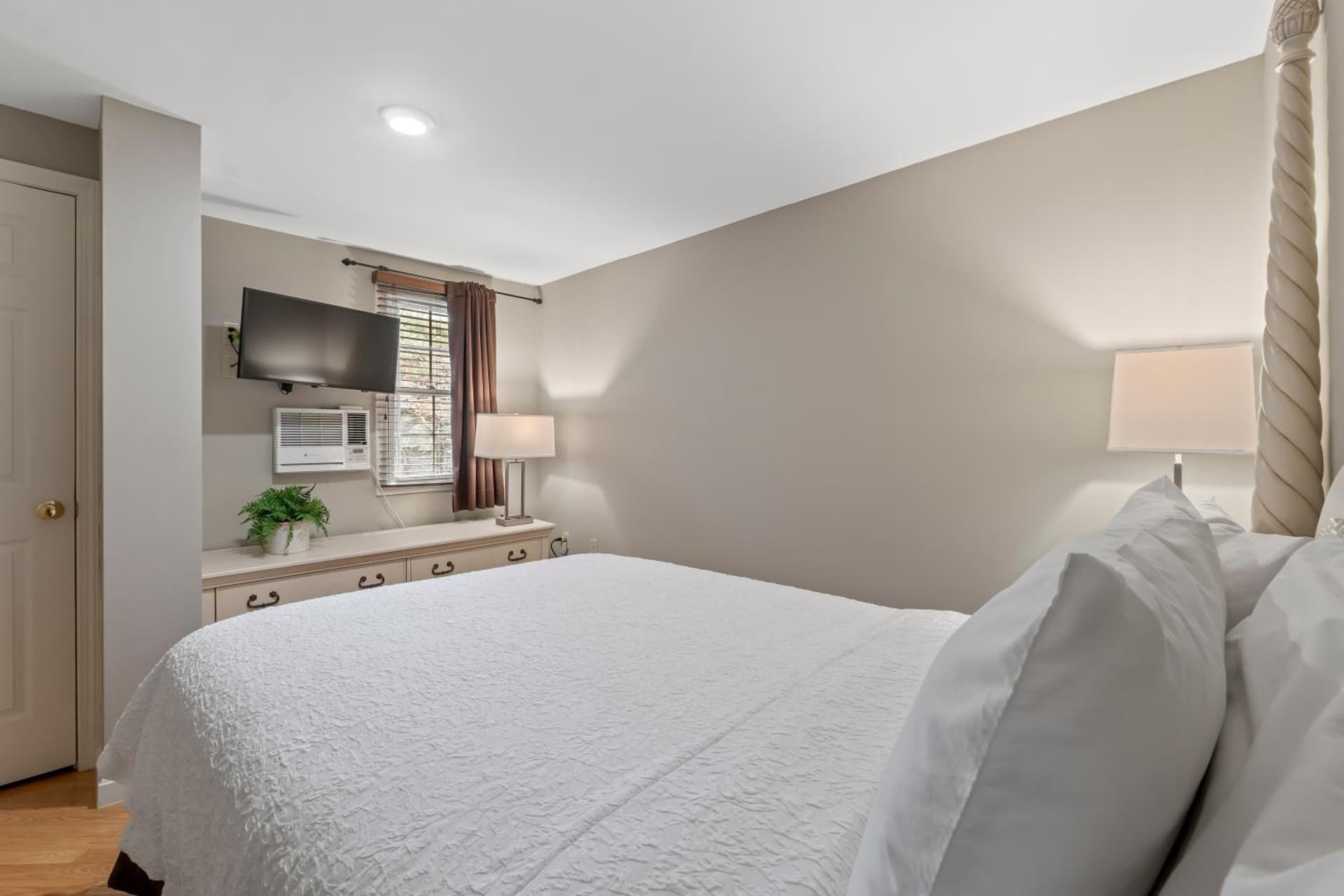 Sea Rose Suites gallery photo in Ogunquit — image 6