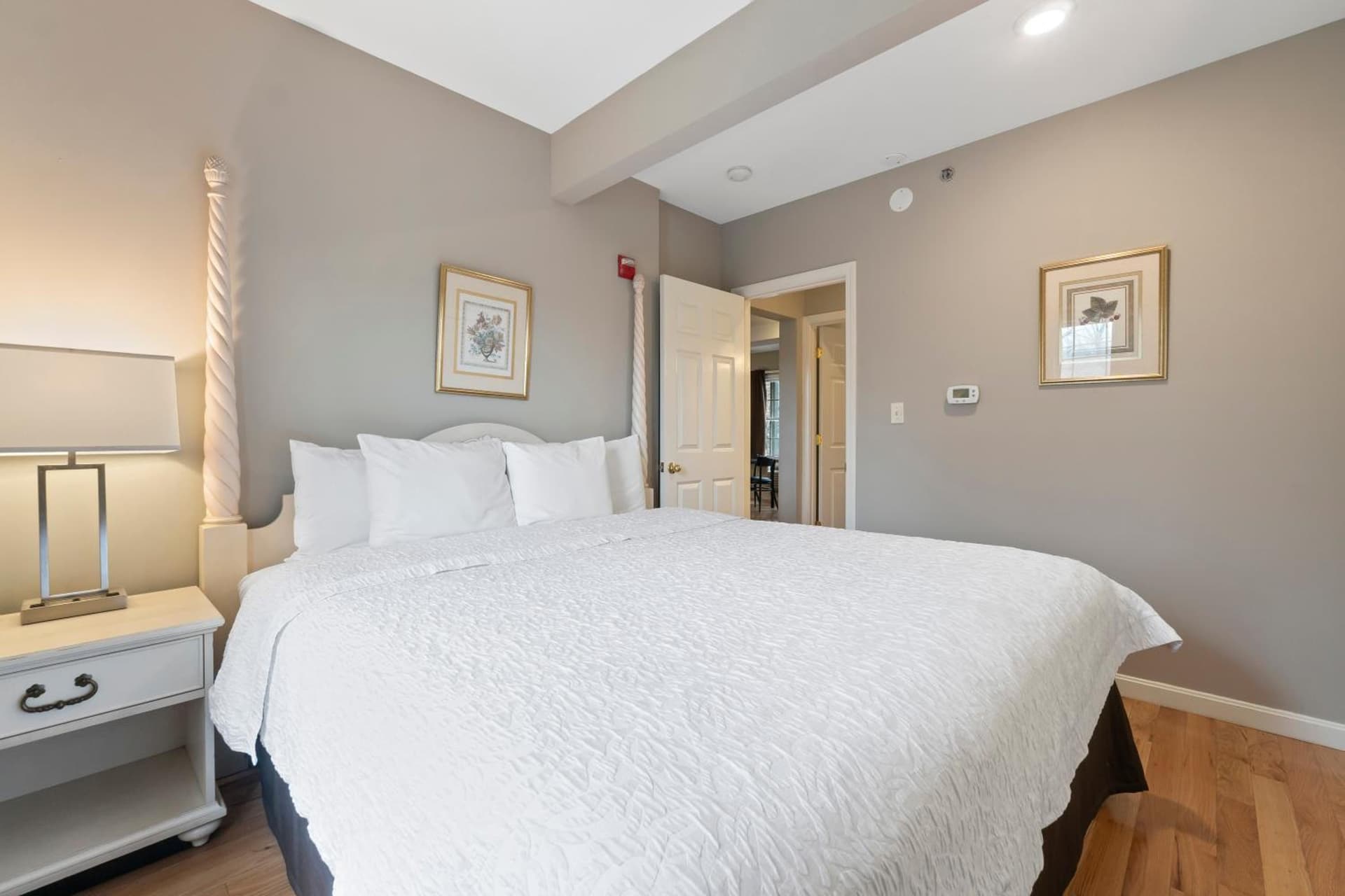 Sea Rose Suites gallery photo in Ogunquit — image 16