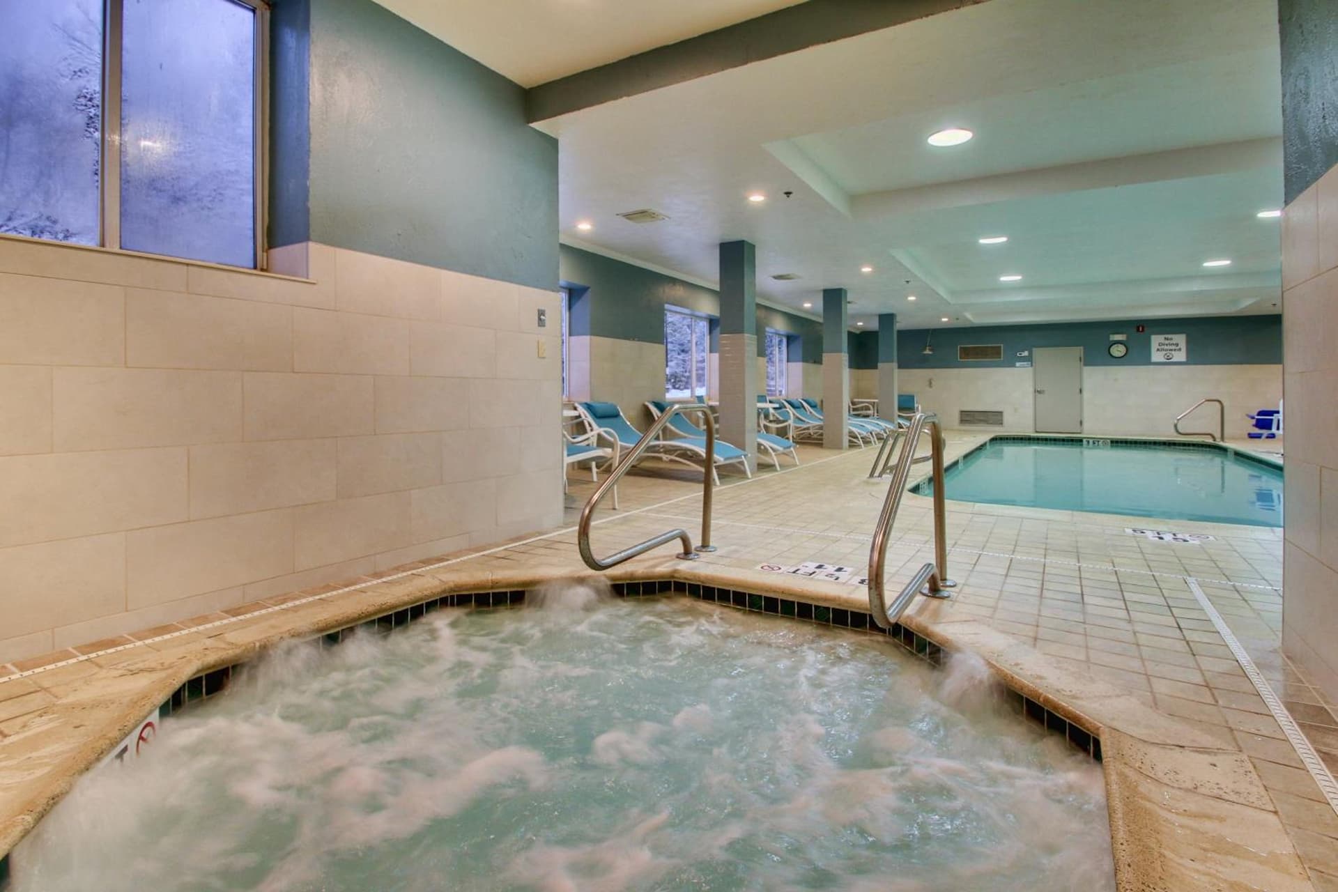 Holiday Inn Express & Suites - Lincoln East - White Mountains by IHG gallery photo in Lincoln — image 96