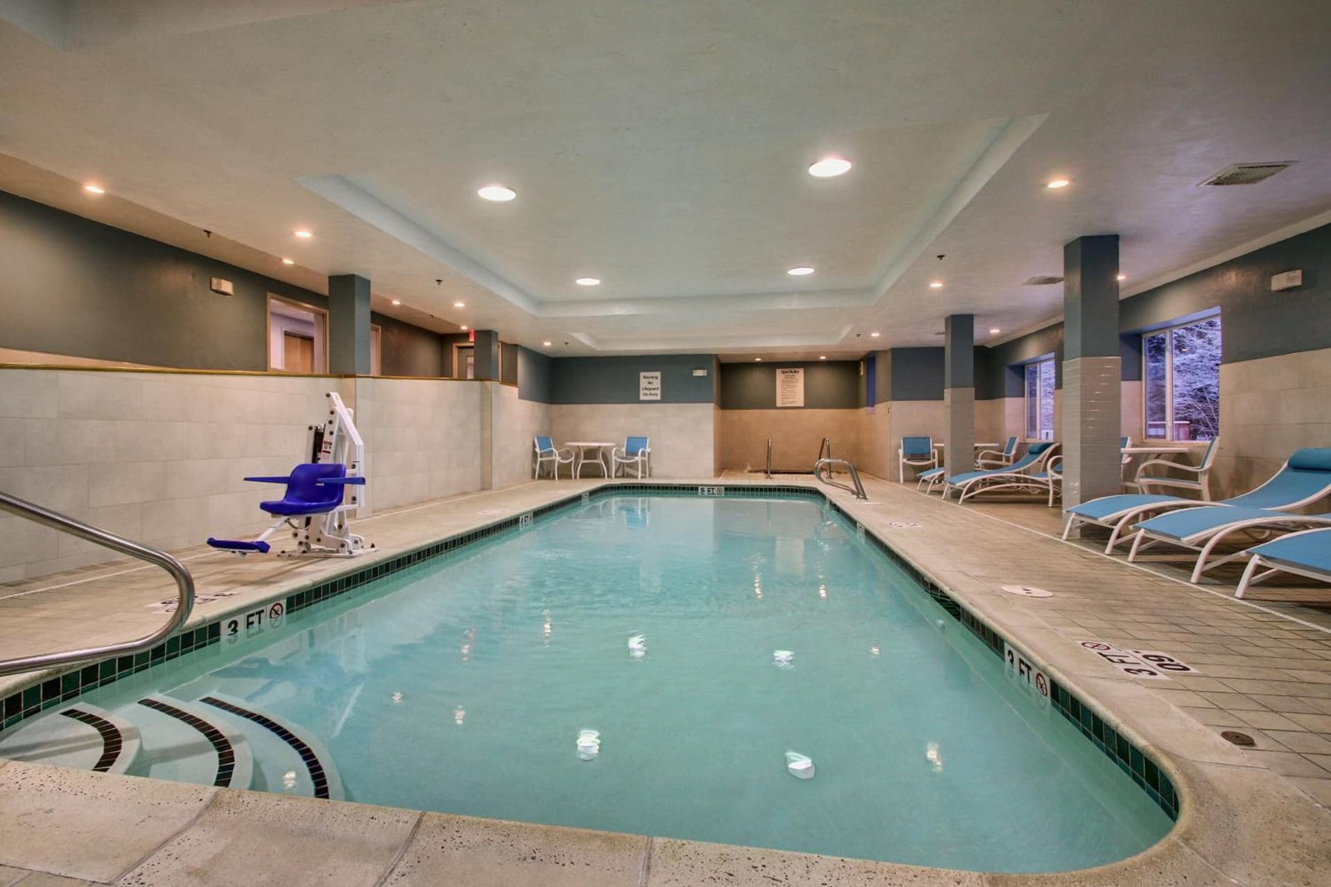 Holiday Inn Express & Suites - Lincoln East - White Mountains by IHG gallery photo in Lincoln — image 139