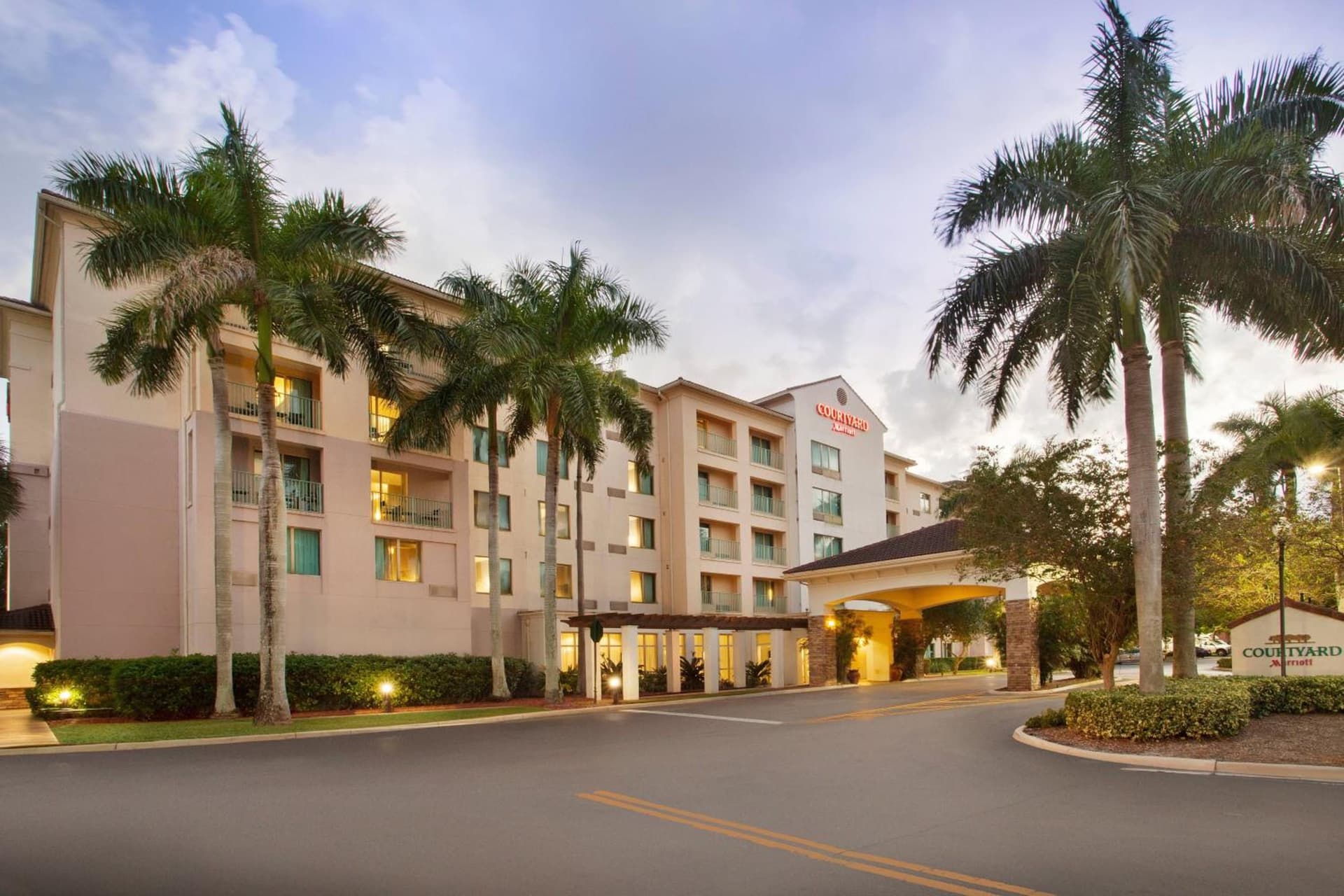 Courtyard Fort Lauderdale SW Miramar exterior or lobby in Miramar, FL — main listing photo