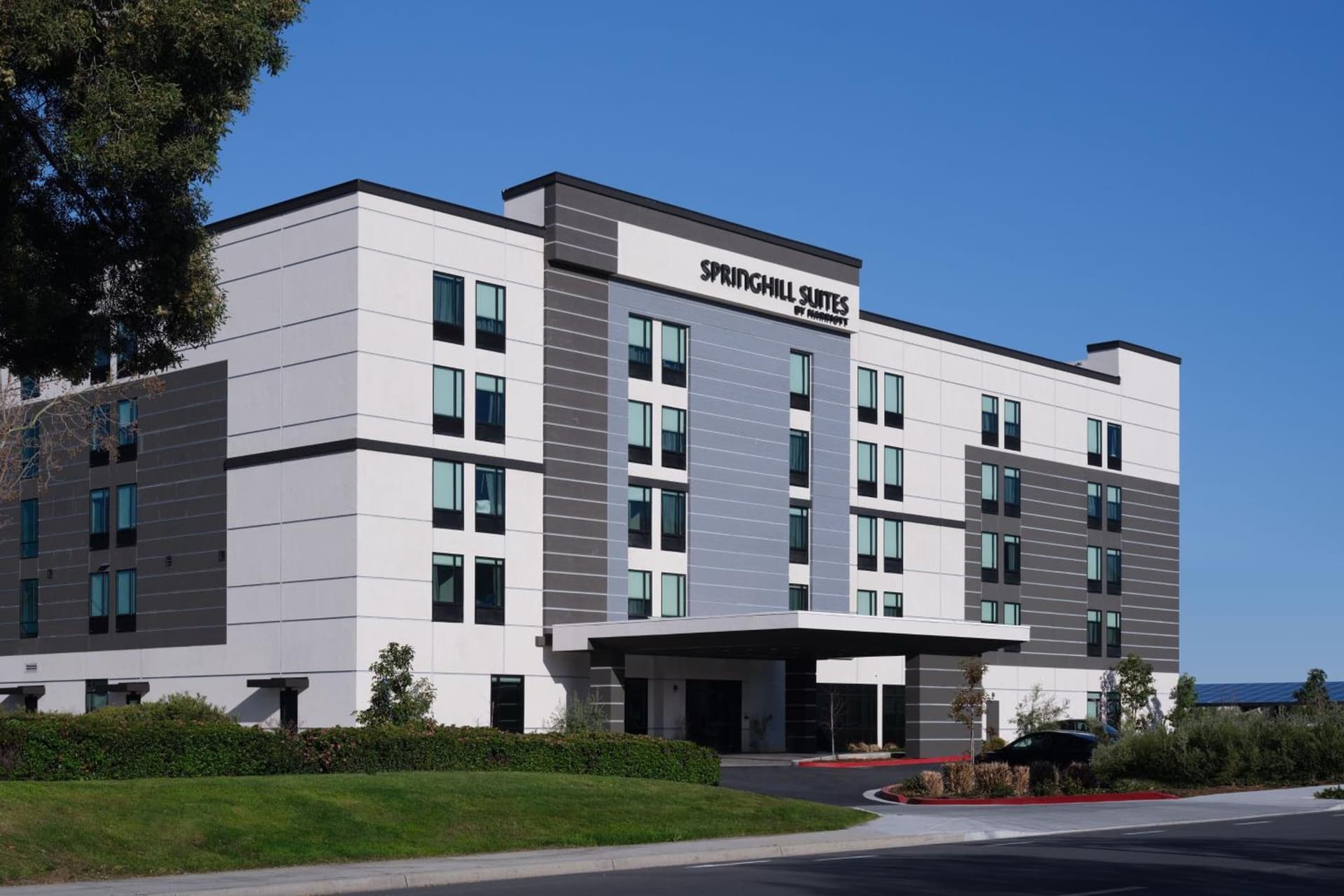 SpringHill Suites by Marriott Milpitas Silicon Valley property views in Milpitas, CA — gallery photo 3