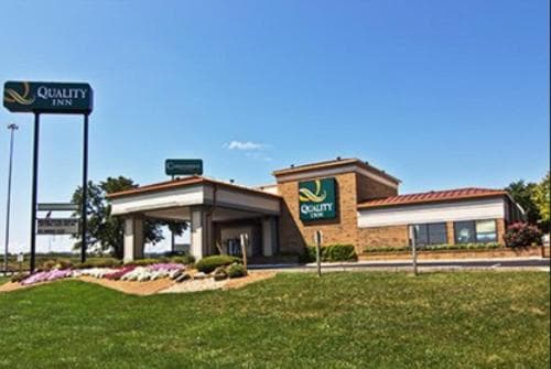 Quality Inn Chillicothe featured exterior or lobby in Chillicothe, OH — similar hotel