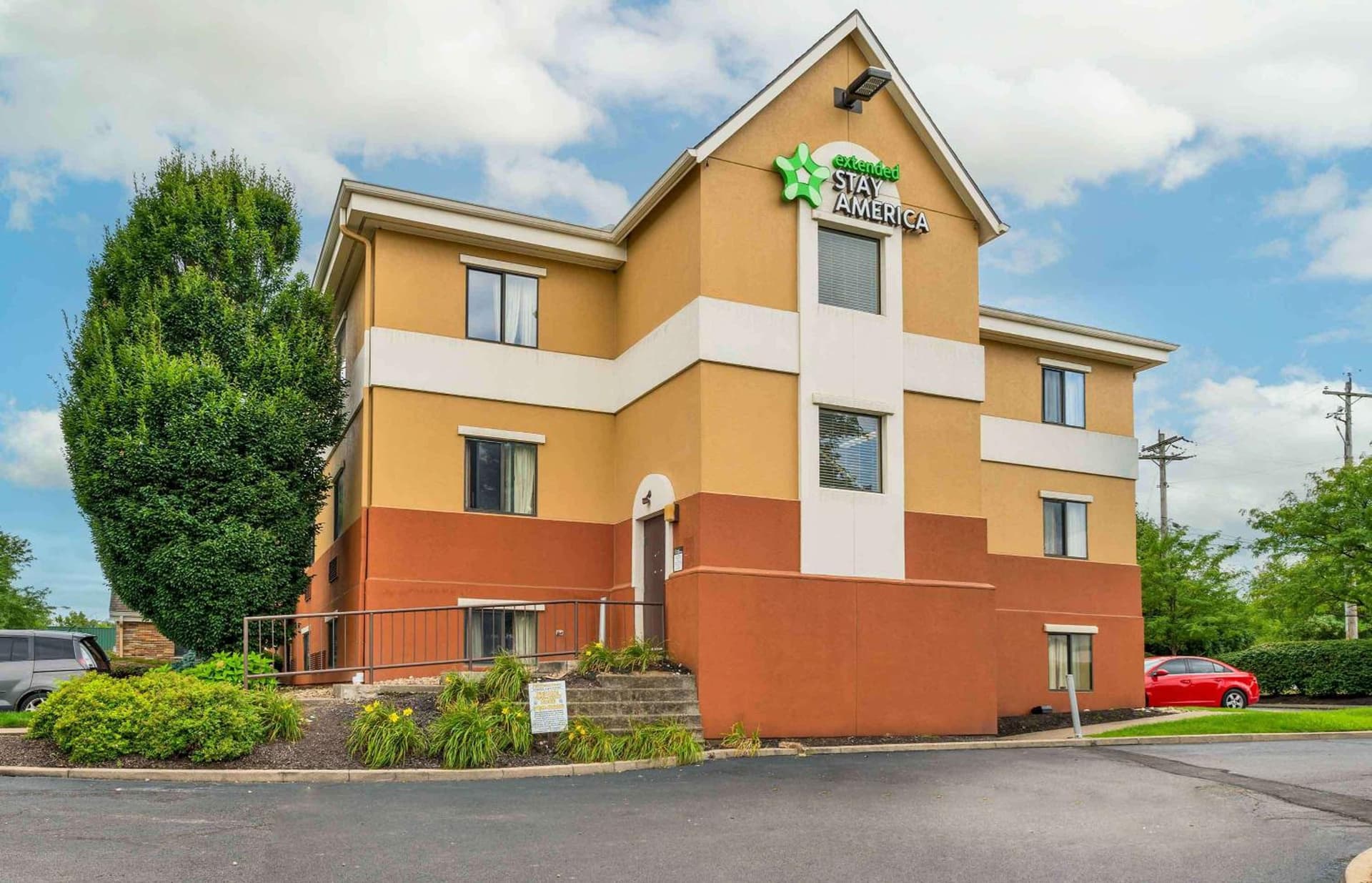 Studio 6 Extended Stay Fairfield, OH - Cincinnati featured exterior or lobby in Fairfield, OH — similar hotel