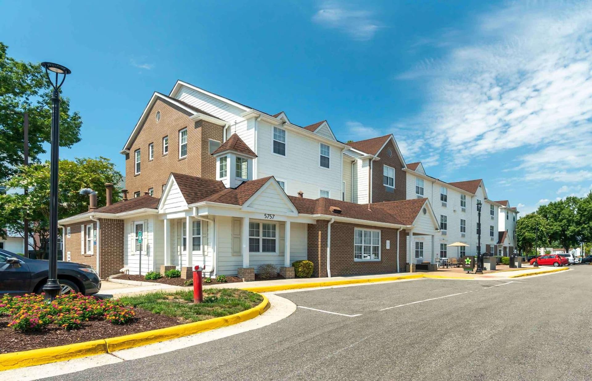 Extended Stay America Suites - Norfolk - Virginia Beach featured exterior or lobby in Virginia Beach, VA — similar hotel