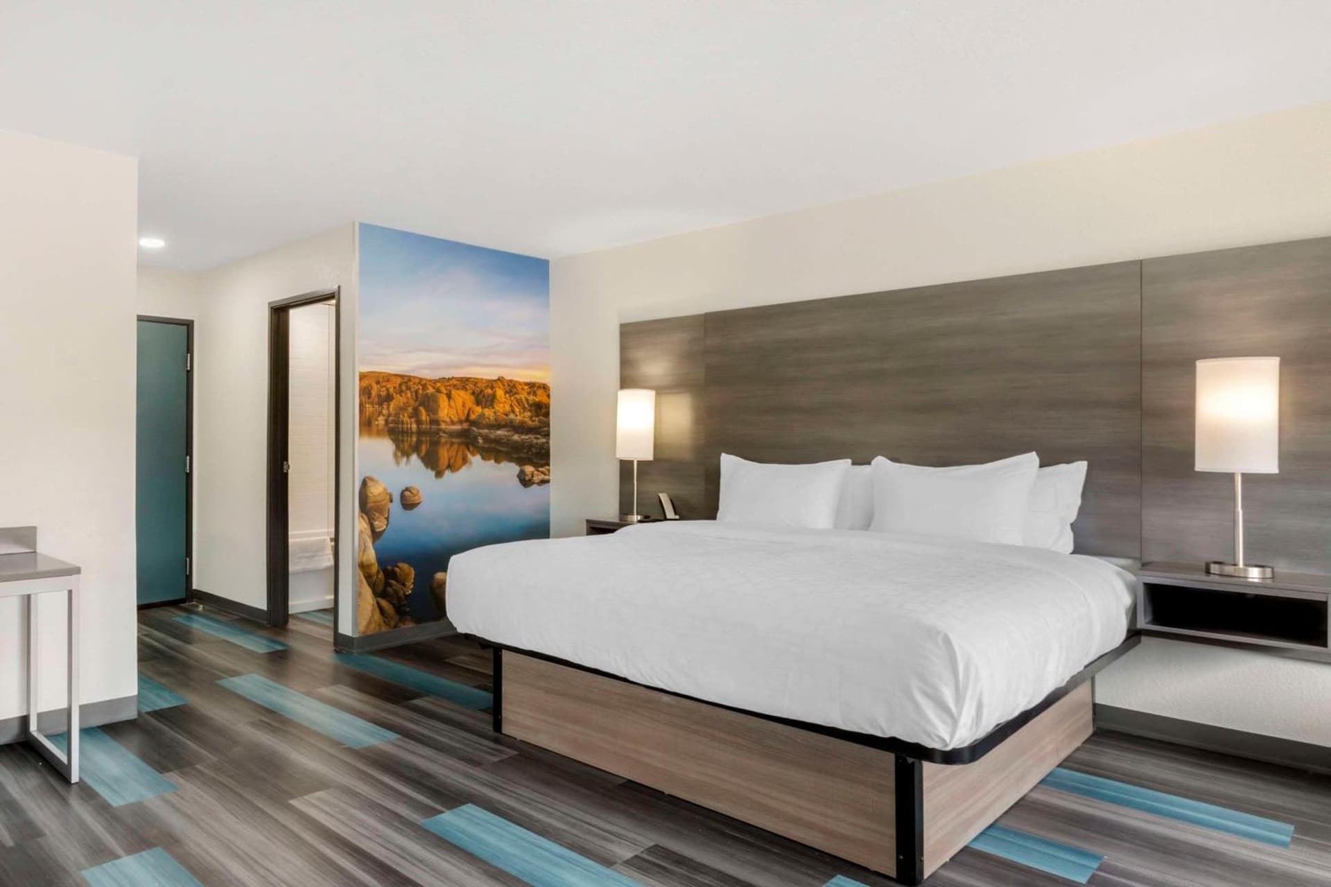 Clarion Pointe Prescott Valley interior in Prescott Valley, AZ — gallery photo 2