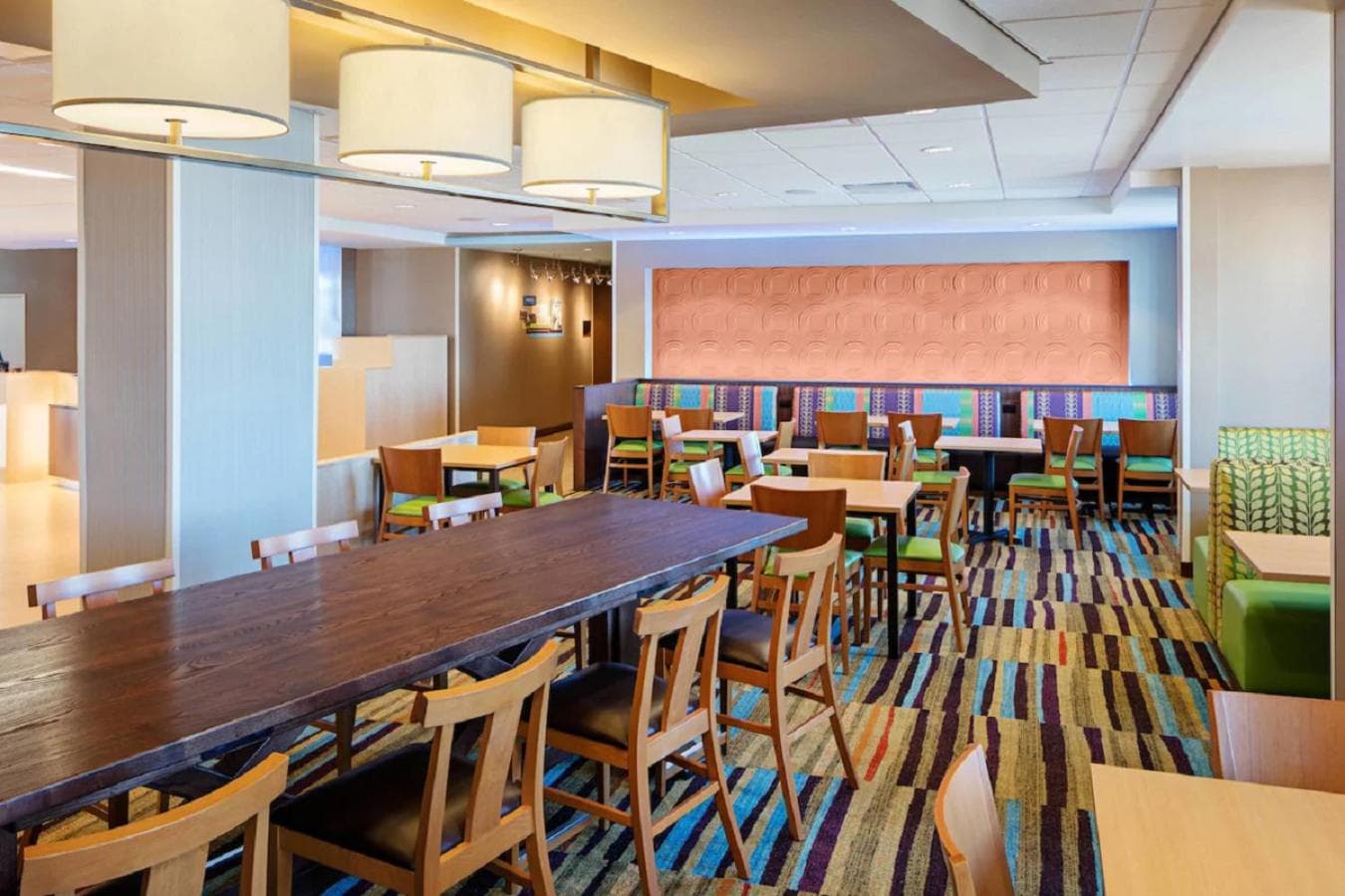 Fairfield Inn & Suites by Marriott North Bergen interior in North Bergen — gallery photo 2