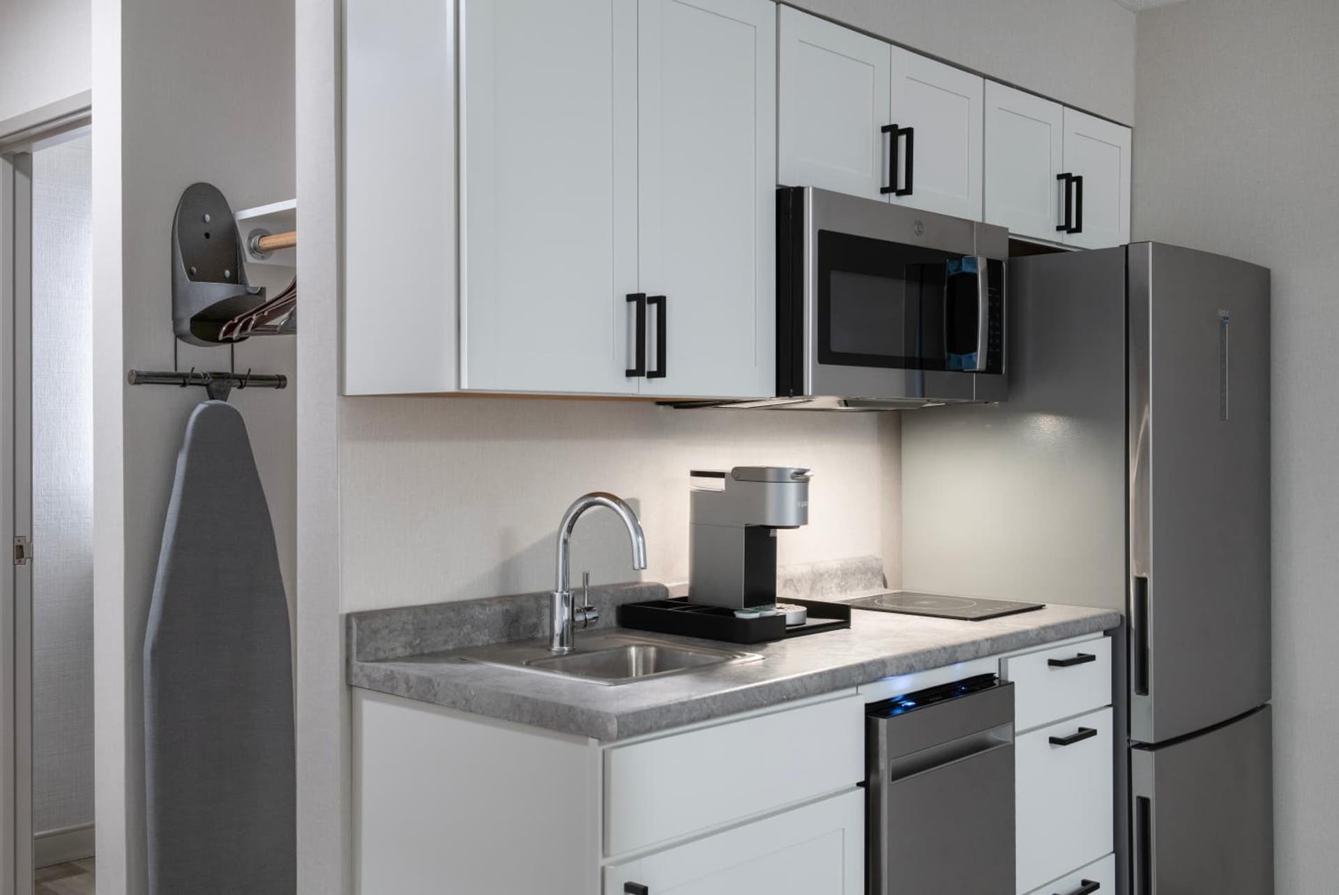 Holiday Inn Express South Burlington - Downtown by IHG interior in Burlington, VT — gallery photo 2