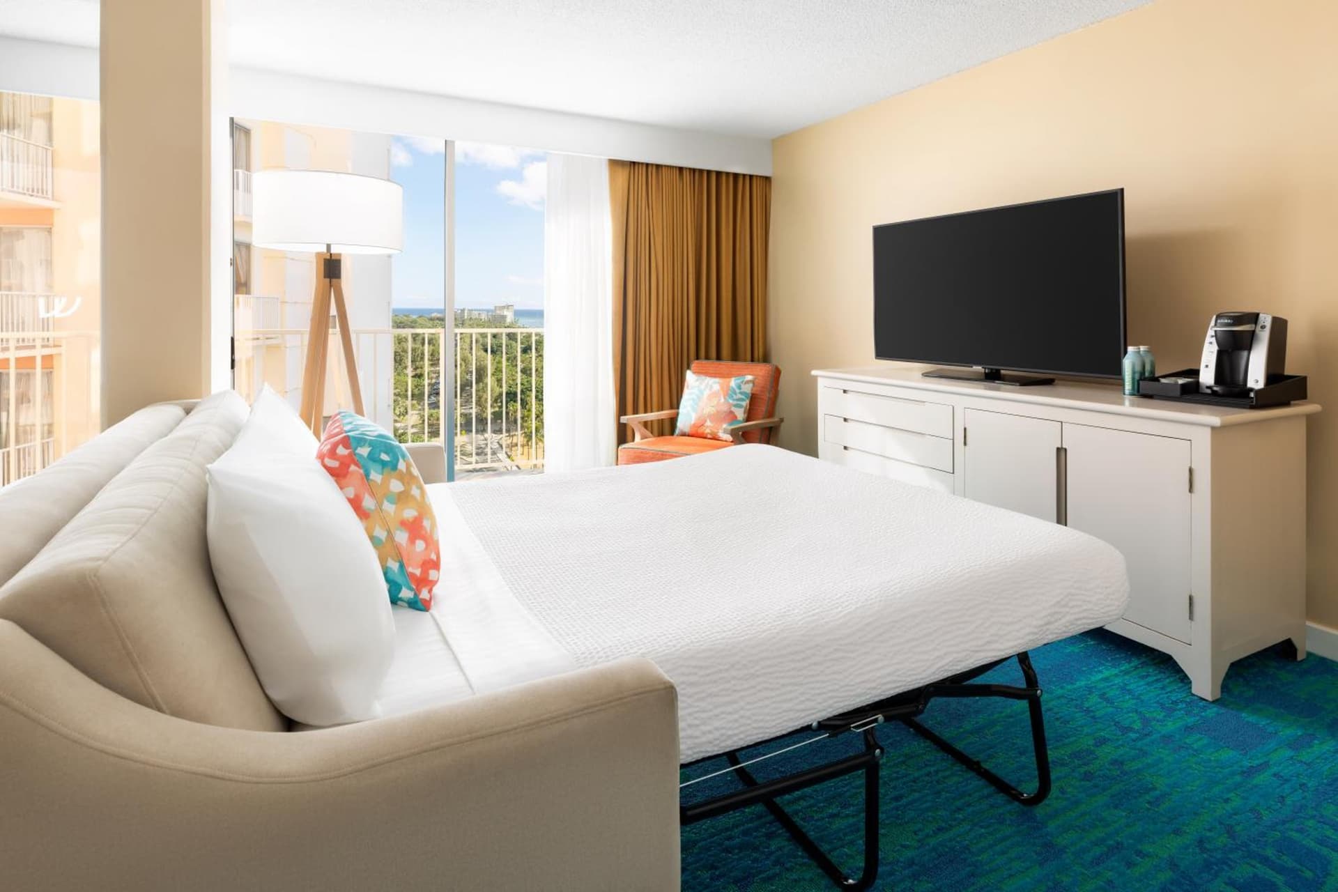 The Twin Fin Hotel gallery photo in Honolulu, HI — image 54