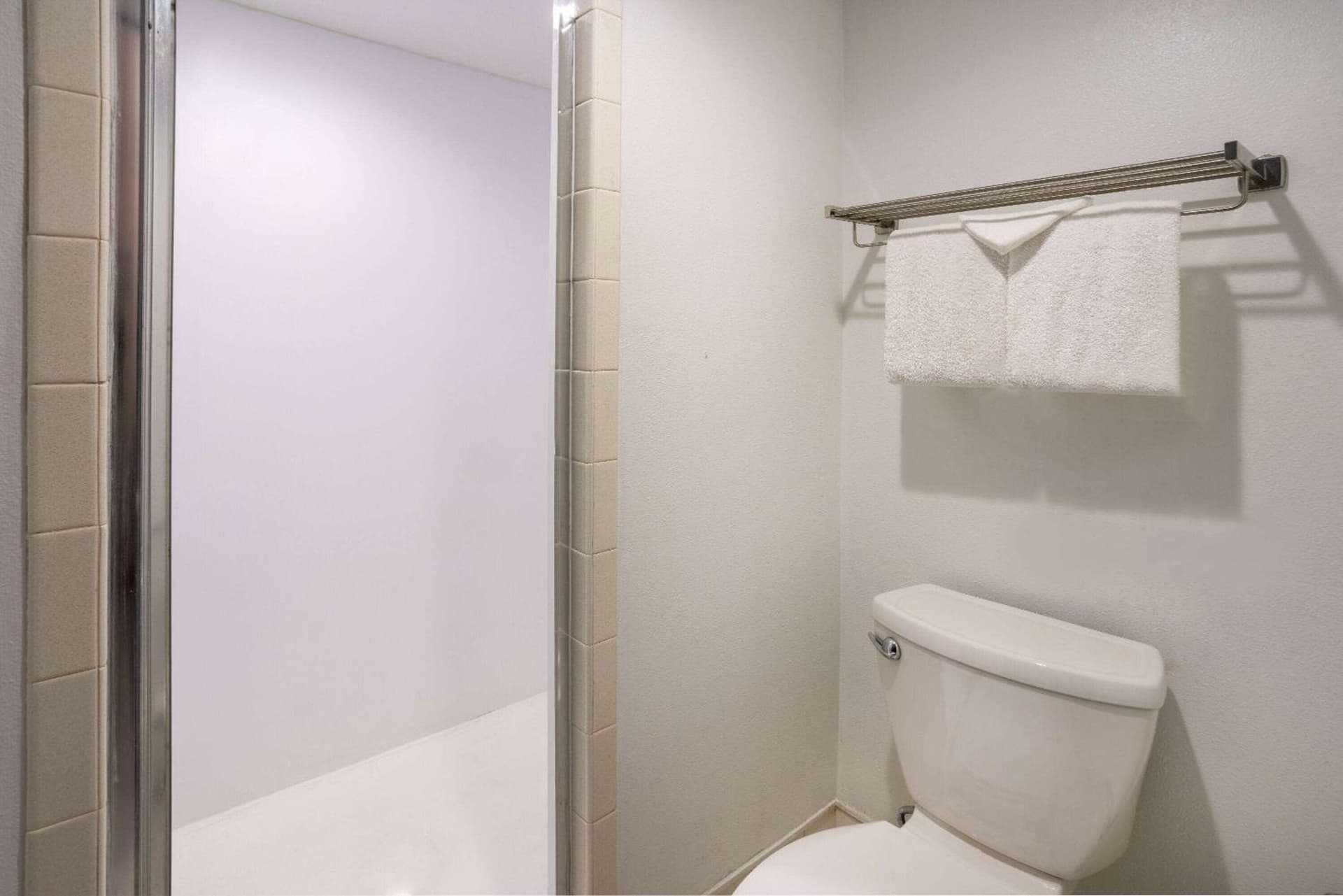Travelodge by Wyndham Appleton gallery photo in Appleton, WI — image 13