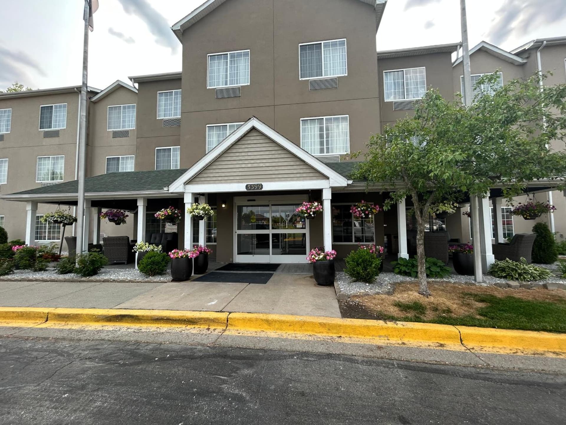 Country Inn & Suites by Radisson, Grand Rapids Airport, MI gallery photo in Grand Rapids, MI — image 69