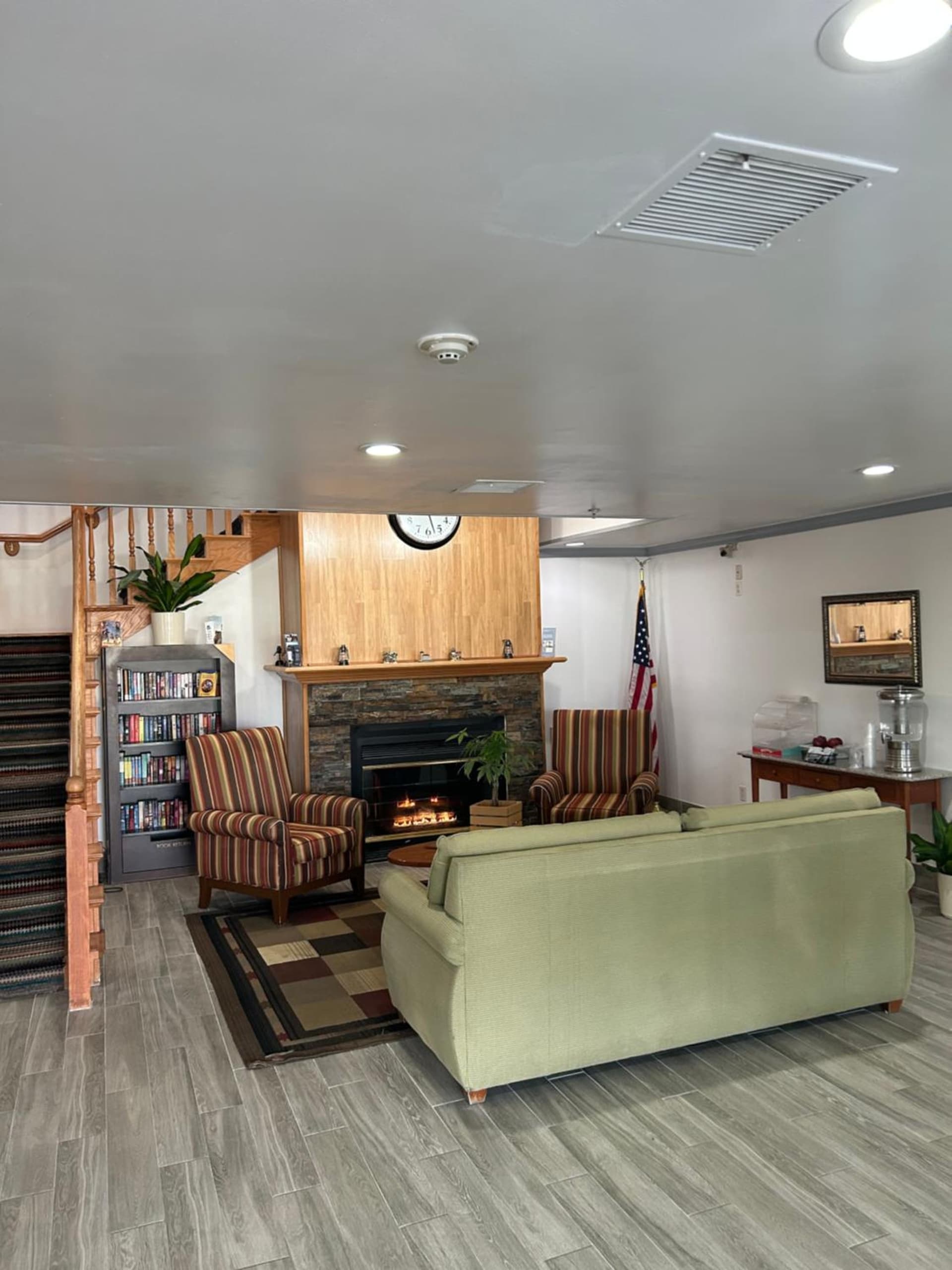 Country Inn & Suites by Radisson, Grand Rapids Airport, MI gallery photo in Grand Rapids, MI — image 62