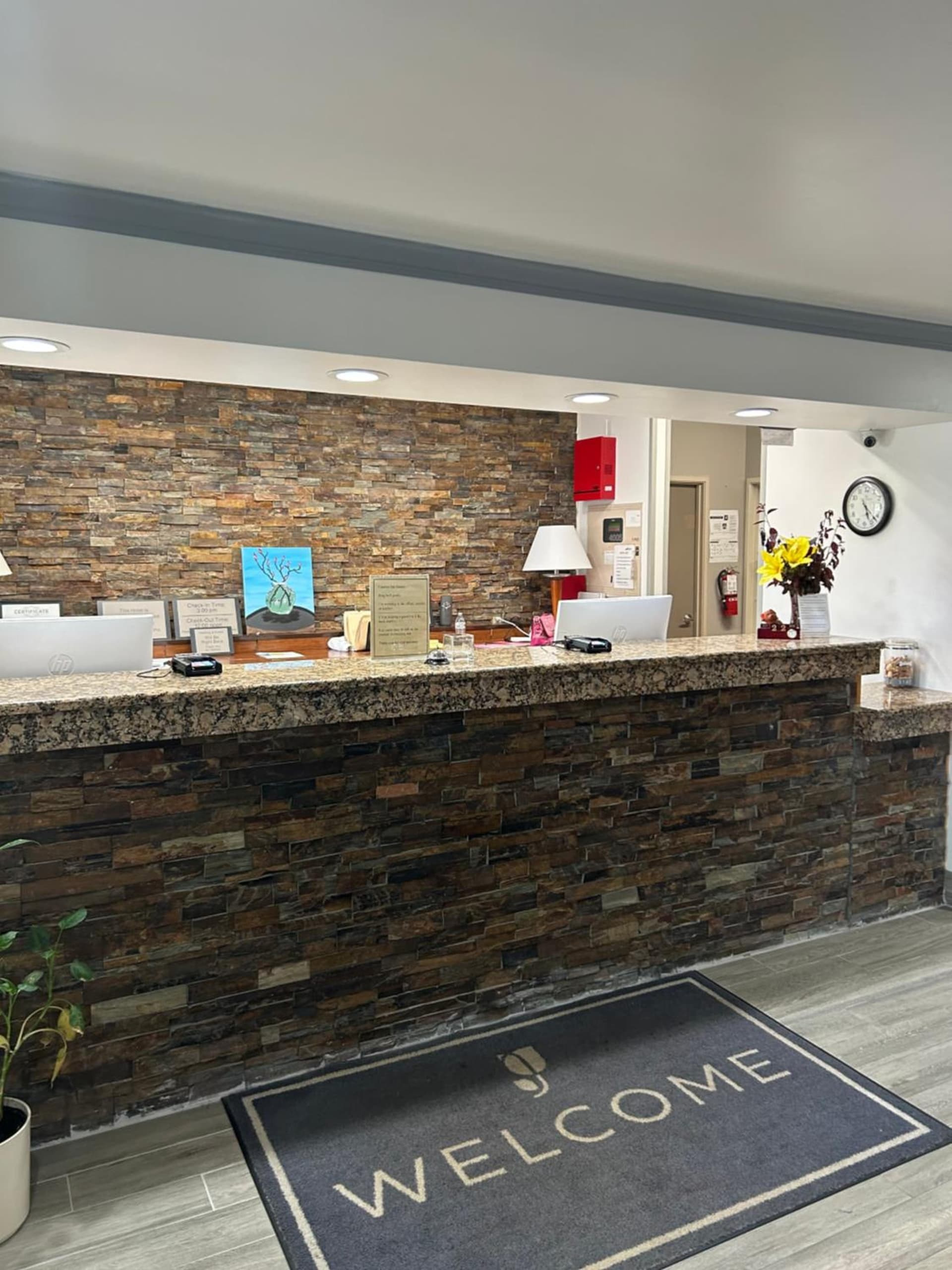 Country Inn & Suites by Radisson, Grand Rapids Airport, MI gallery photo in Grand Rapids, MI — image 25