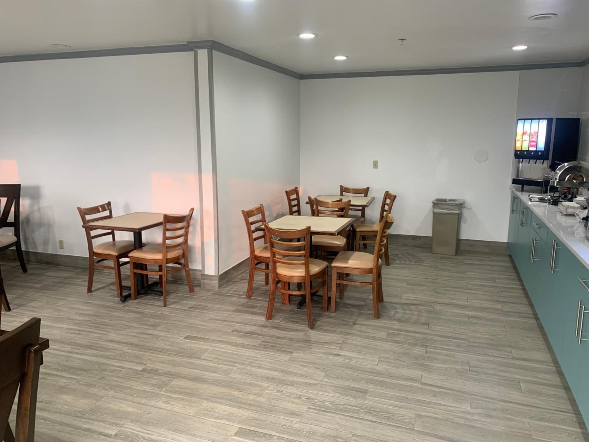 Country Inn & Suites by Radisson, Grand Rapids Airport, MI gallery photo in Grand Rapids, MI — image 32