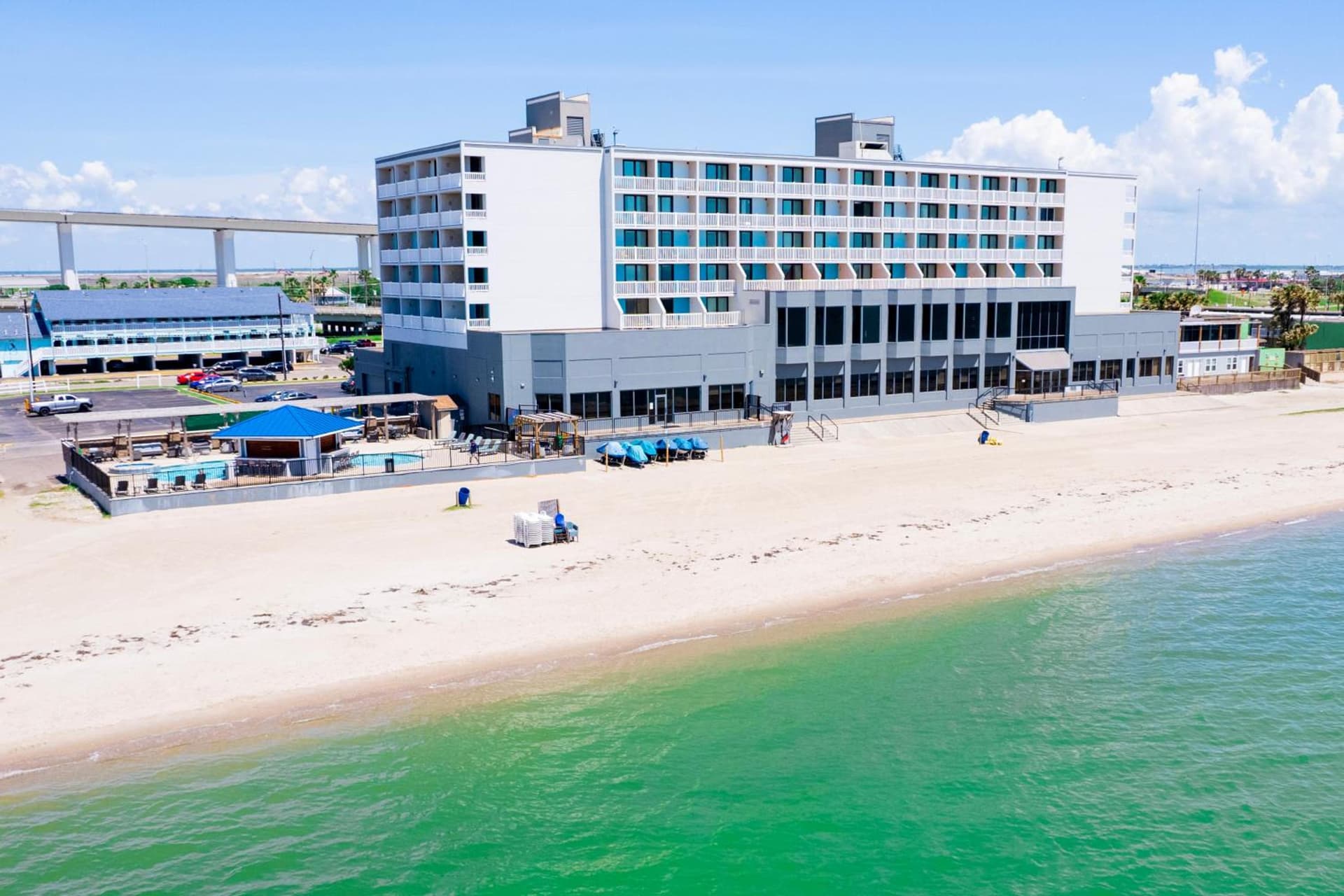 DoubleTree by Hilton Corpus Christi Beachfront gallery photo in Corpus Christi, TX — image 17