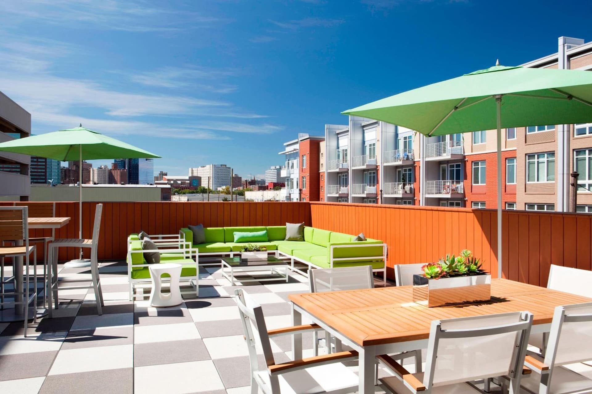 Element by Marriott Harrison - Newark property views in Harrison, NJ — gallery photo 3