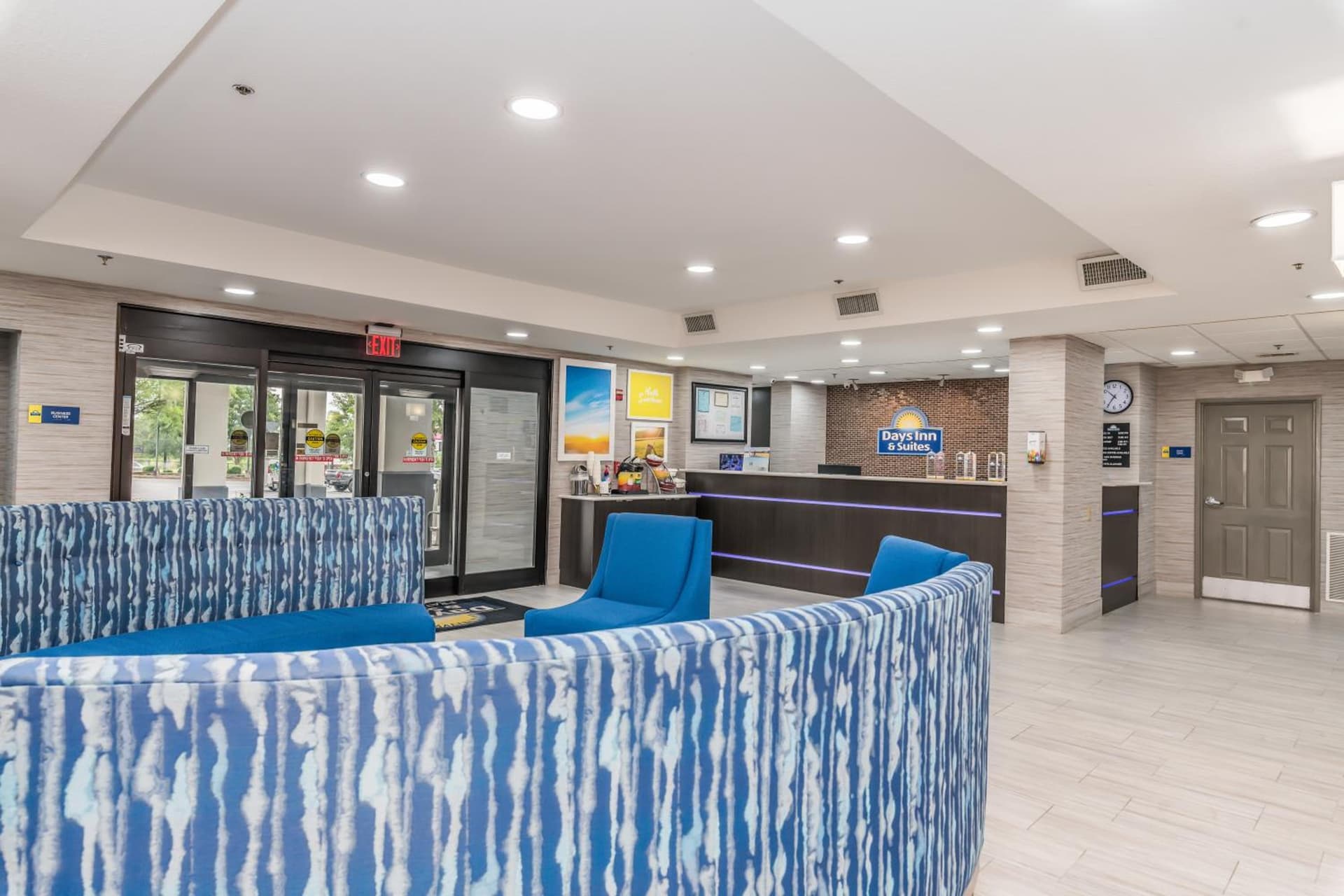 Days Inn & Suites by Wyndham Prattville-Montgomery gallery photo in Prattville, AL — image 19