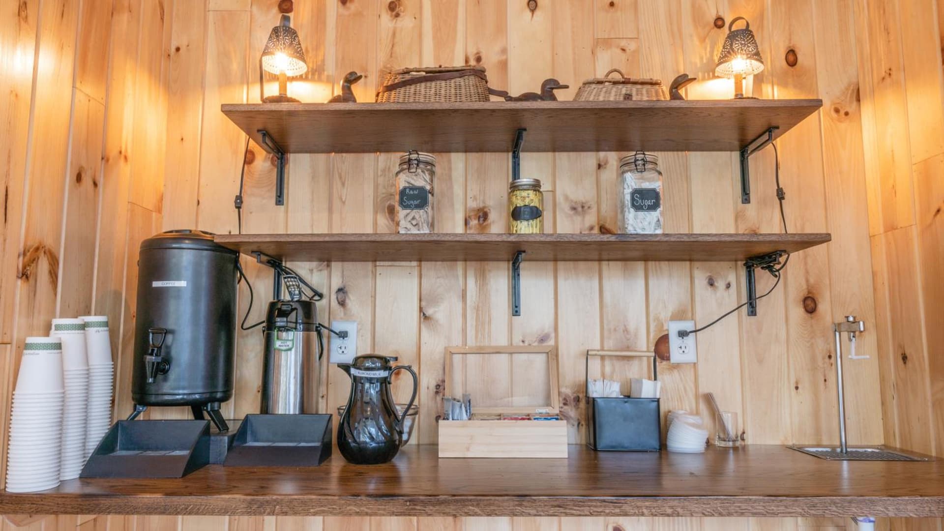 Hunter Lodge, a Bluebird by Lark gallery photo in Hunter — image 32