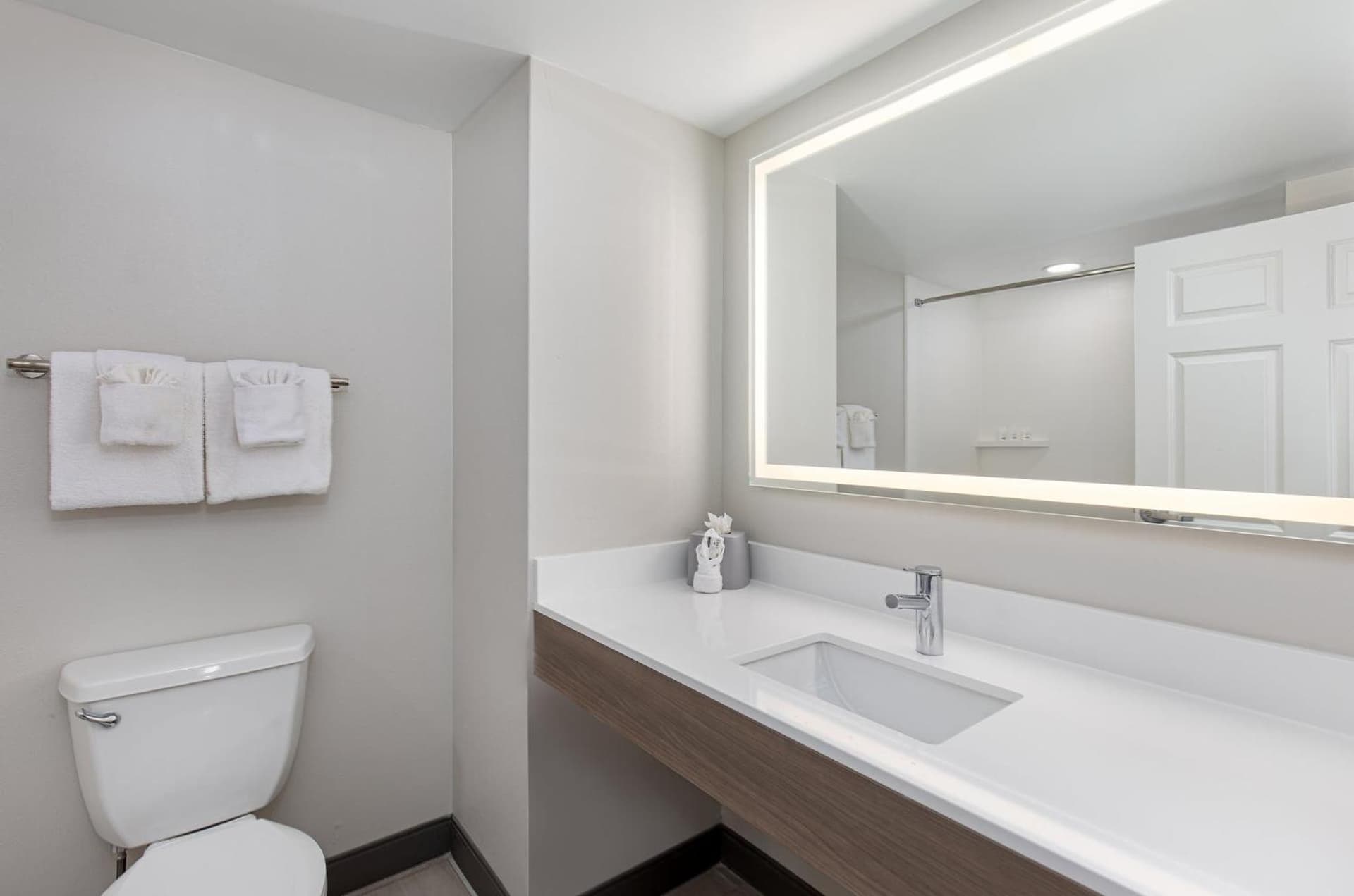 Holiday Inn Express & Suites Columbus at Northlake by IHG gallery photo in Columbus, GA — image 18