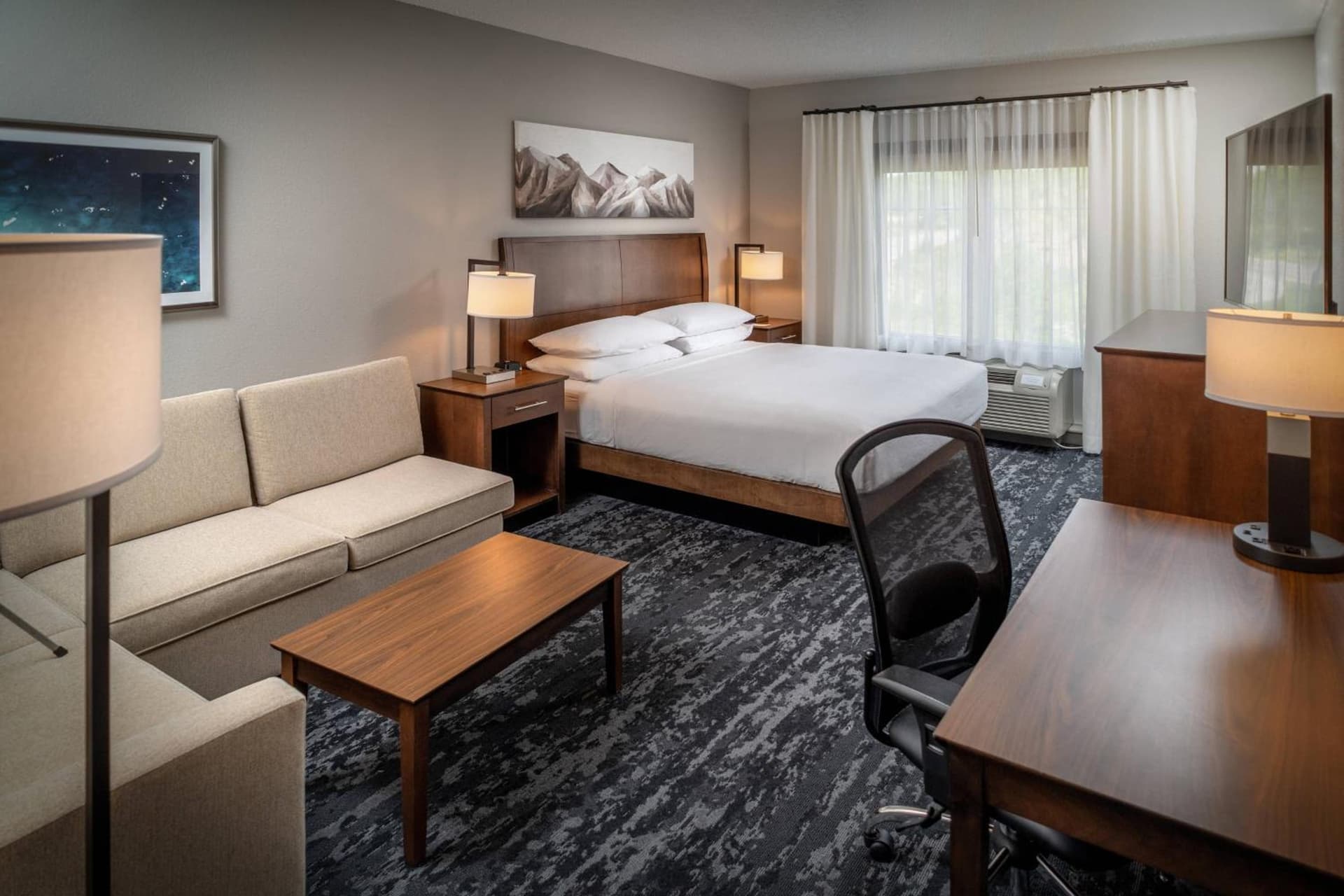Delta Hotels by Marriott Huntington Mall gallery photo in Barboursville, WV — image 12