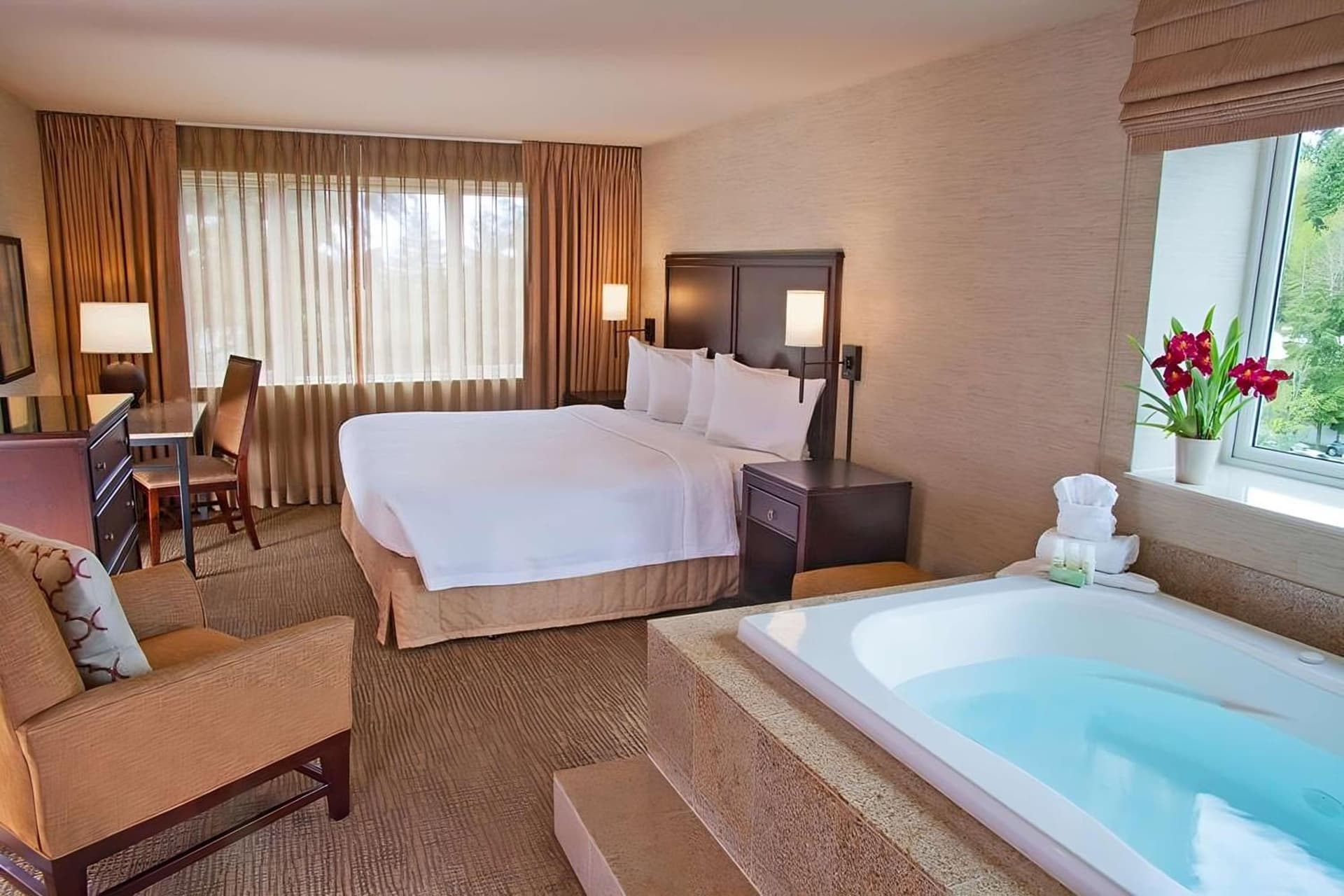 Eastgate Hotel, BW Signature Collection gallery photo in Bellevue, WA — image 9