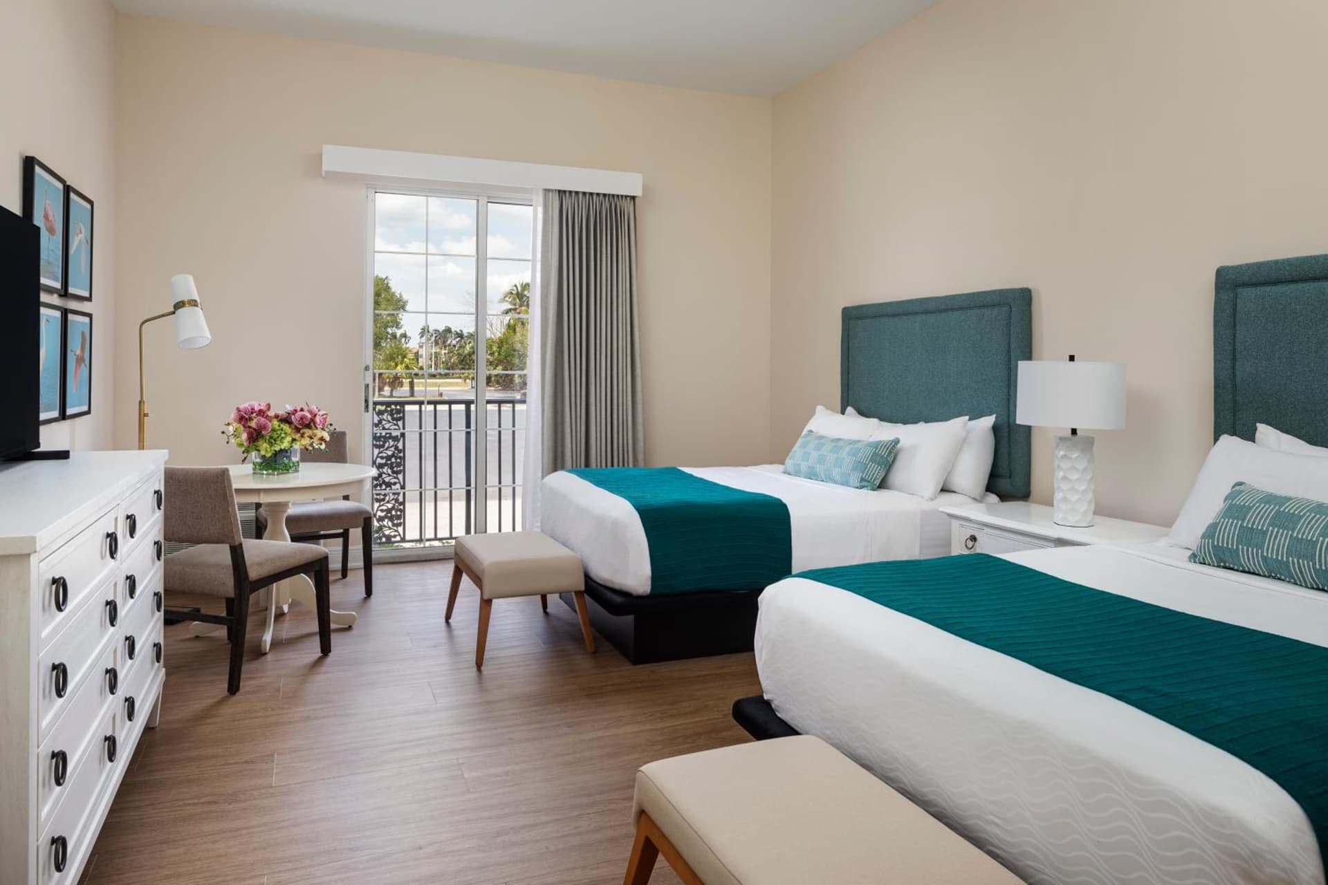 The Capri Inn property views in Naples, FL — gallery photo 3