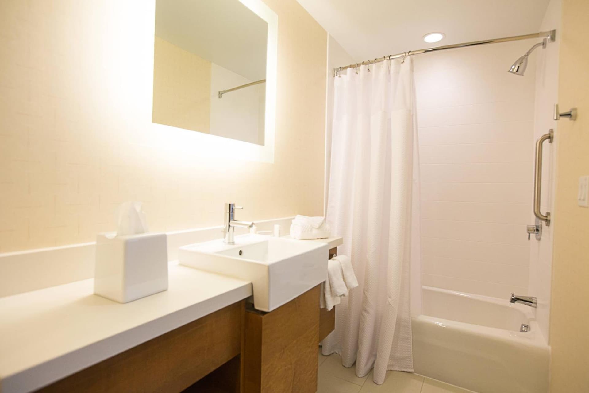 SpringHill Suites by Marriott Bloomington gallery photo in Bloomington, IN — image 5