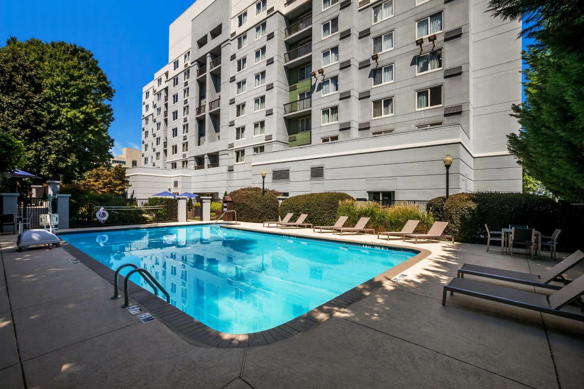 Sonesta Select Atlanta Midtown Georgia Tech interior in Atlanta, GA — gallery photo 2