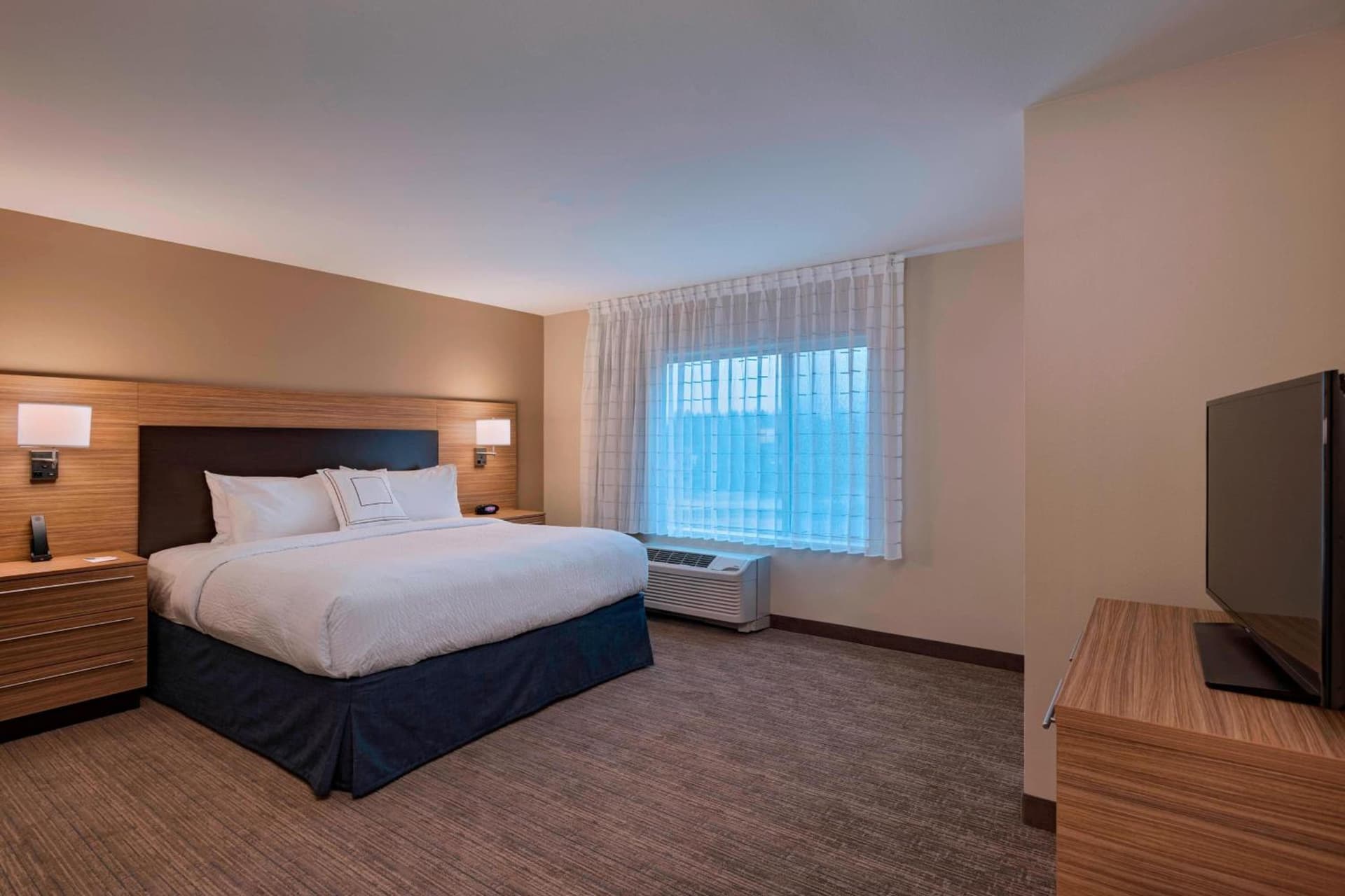 TownePlace Suites by Marriott Tacoma Lakewood property views in Lakewood, WA — gallery photo 3