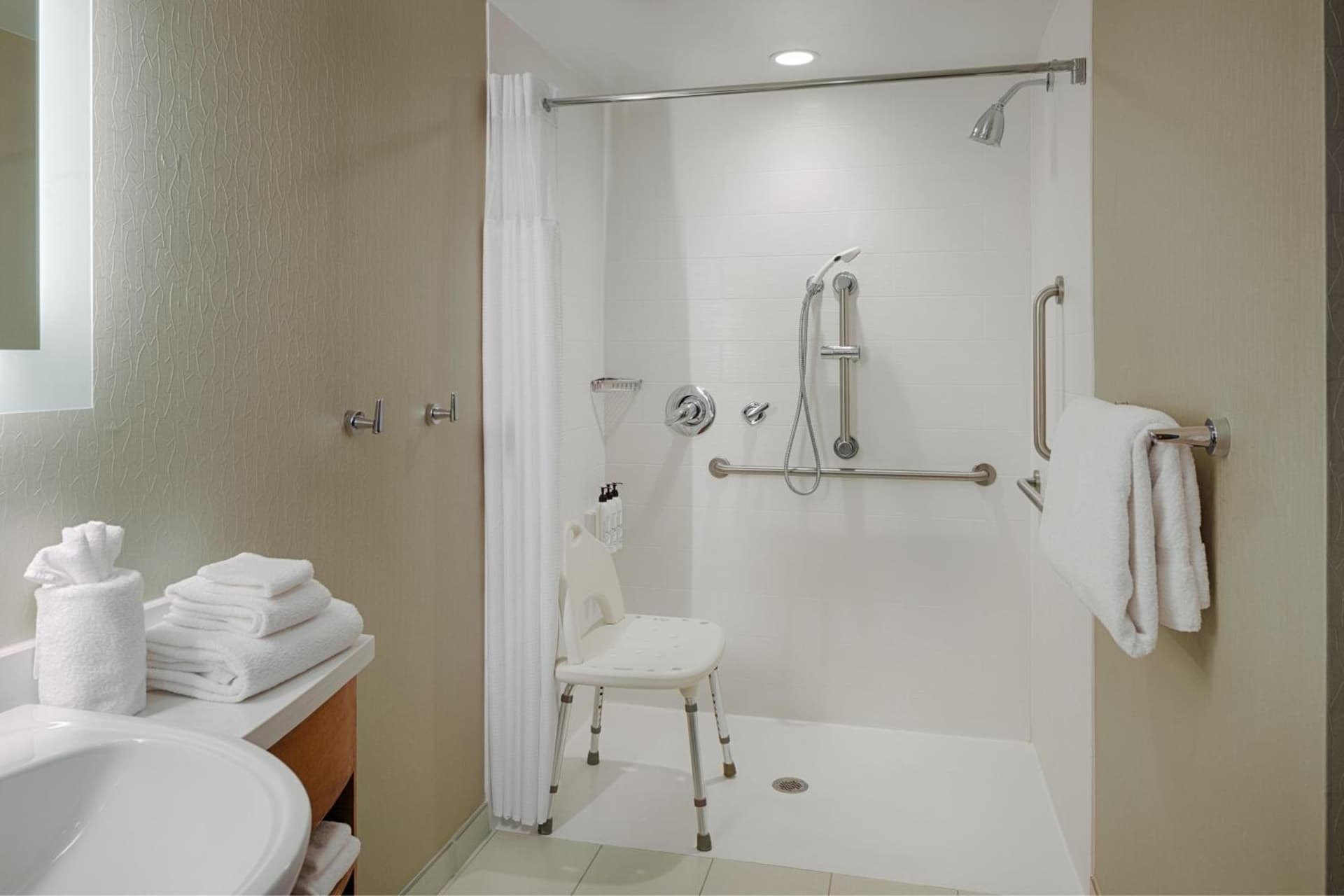 SpringHill Suites by Marriott Bloomington gallery photo in Bloomington, IN — image 22