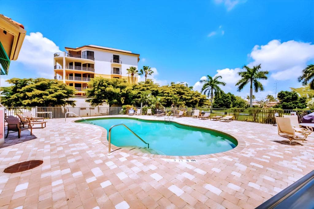 Vista Del Mar at Cape Harbour Marina, 10th Floor Luxury Condo, King Bed, Views! gallery photo in Cape Coral, FL — image 28