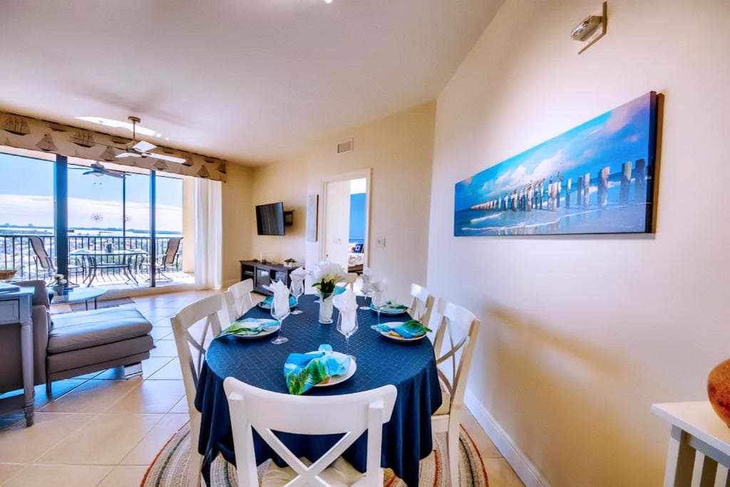 Vista Del Mar at Cape Harbour Marina, 10th Floor Luxury Condo, King Bed, Views! gallery photo in Cape Coral, FL — image 17