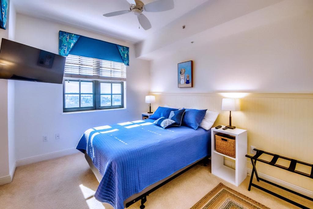Vista Del Mar at Cape Harbour Marina, 10th Floor Luxury Condo, King Bed, Views! gallery photo in Cape Coral, FL — image 10