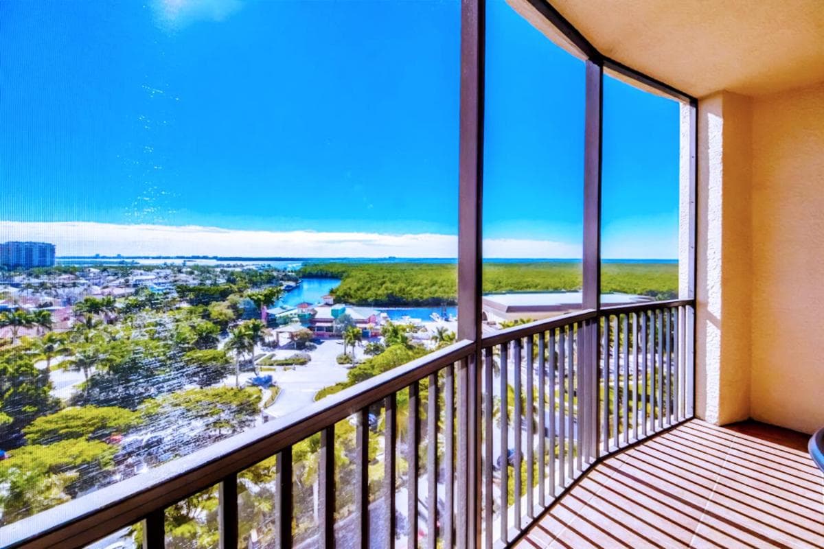 Vista Del Mar at Cape Harbour Marina, 10th Floor Luxury Condo, King Bed, Views! gallery photo in Cape Coral, FL — image 50